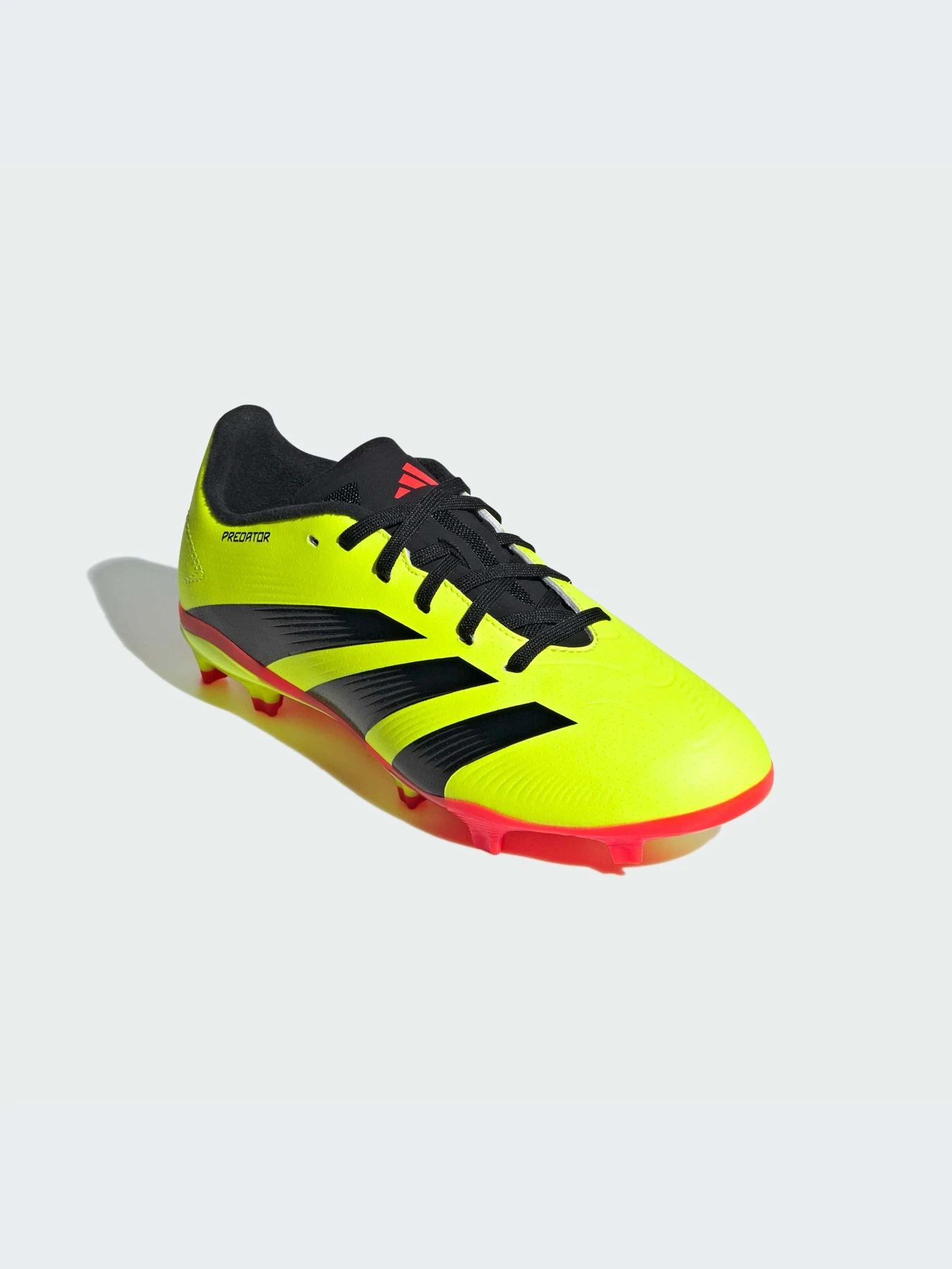 Кросівки Adidas Predator модель IG7747 Кросівки Adidas Predator модель IG7747 Фото