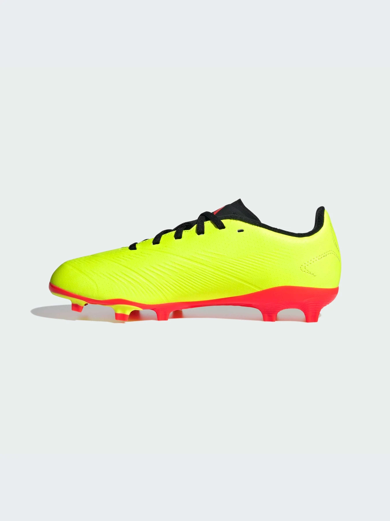 Кросівки Adidas Predator модель IG7747 Кросівки Adidas Predator модель IG7747 Фото