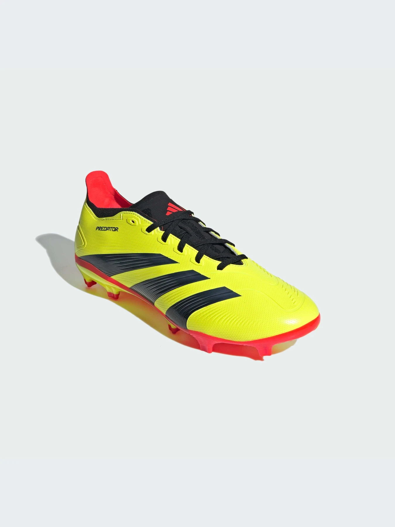 Кросівки Adidas Predator модель IG7761 Фото