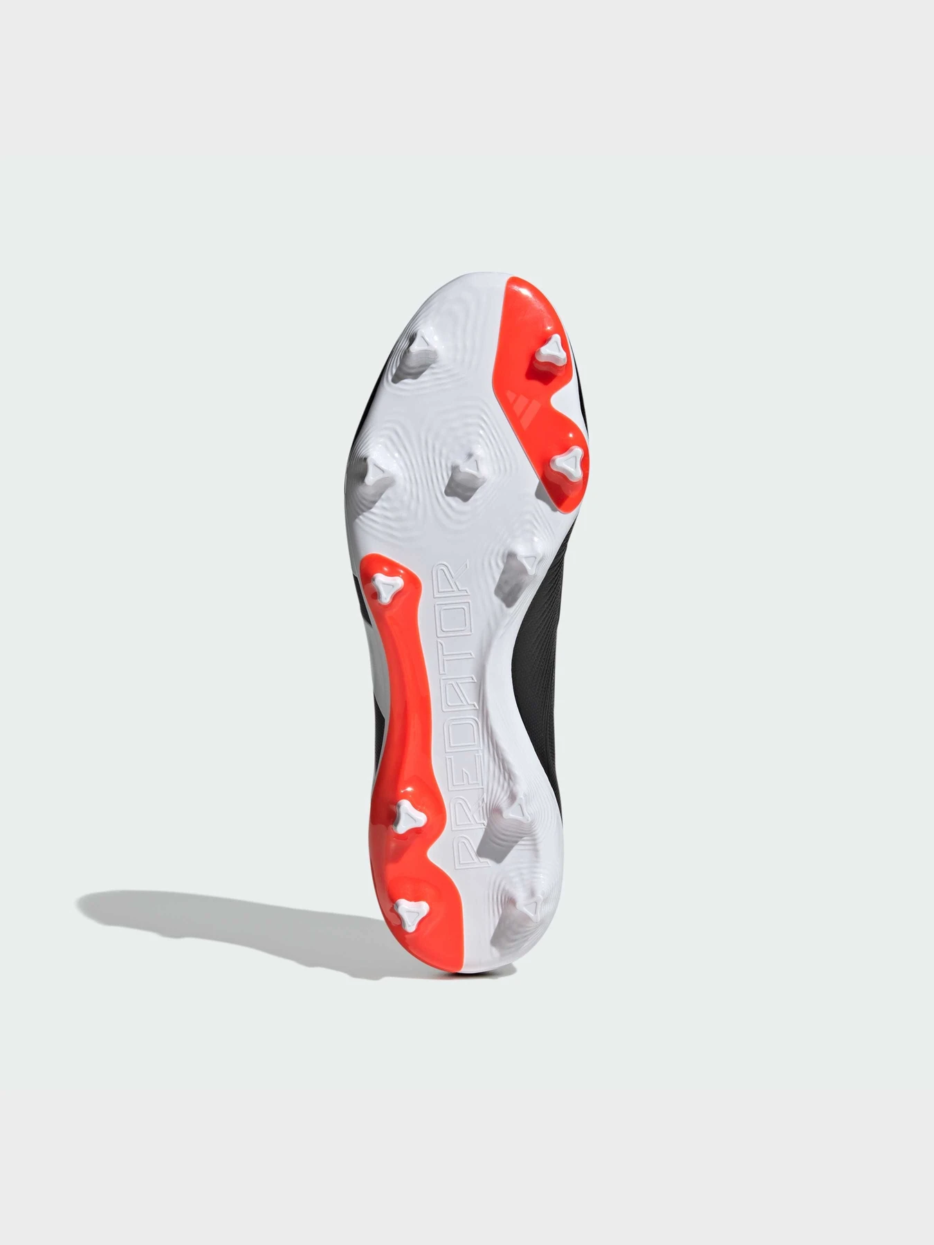 Кроссовки Adidas Predator модель IG7762 Кроссовки Adidas Predator модель IG7762 Фото
