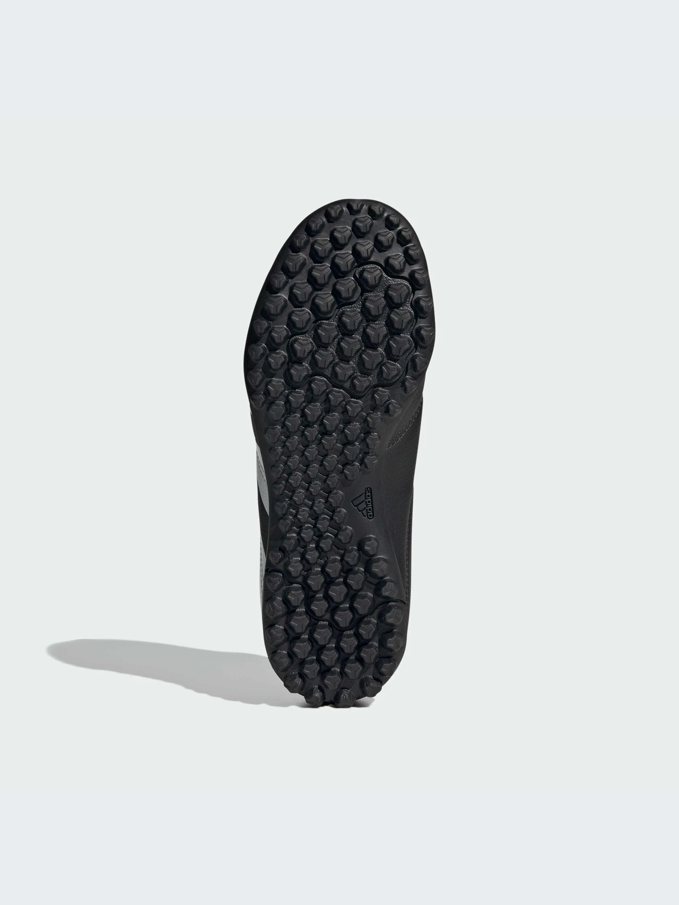 Кроссовки Adidas Predator модель IG5437 Кроссовки Adidas Predator модель IG5437 Фото