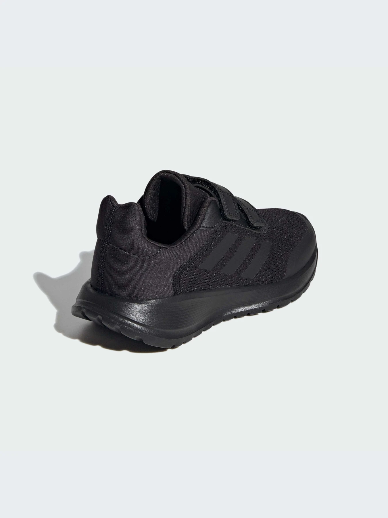 Кросівки Adidas модель IG8568 Кросівки Adidas модель IG8568 Фото