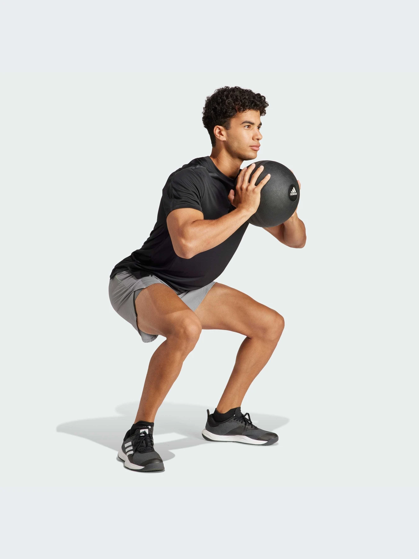 Футболки и поло Adidas модель IK9688 Футболки и поло Adidas модель IK9688 Фото