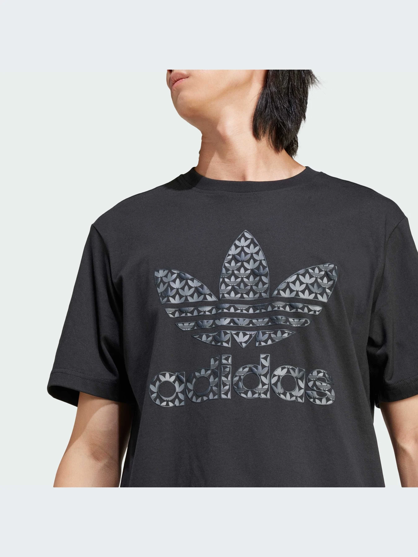 Футболки і поло Adidas Graphics модель IS0176 Футболки і поло Adidas Graphics модель IS0176 Фото