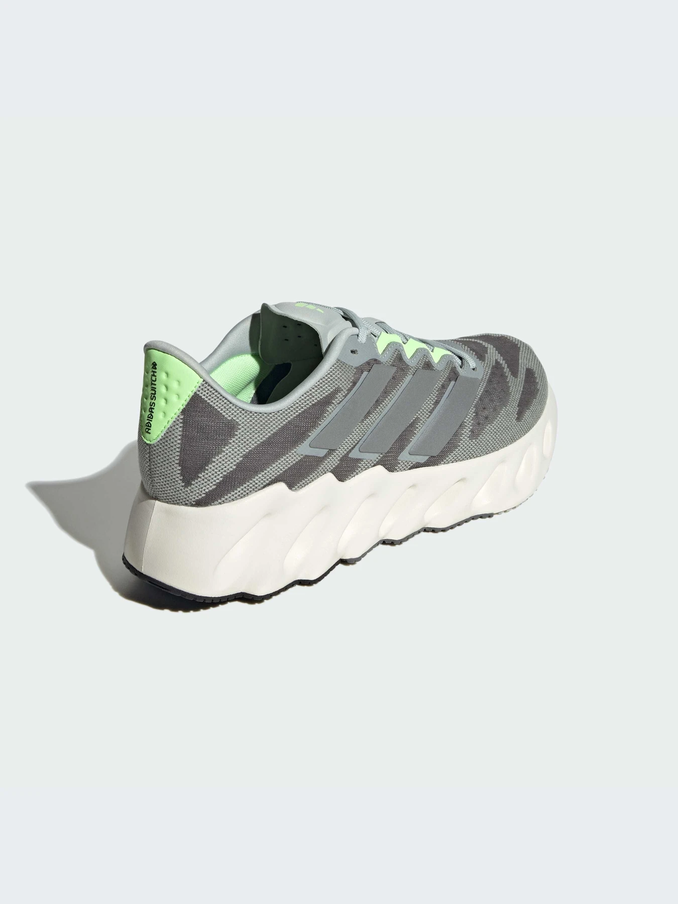 Кроссовки Adidas модель ID2635 Фото