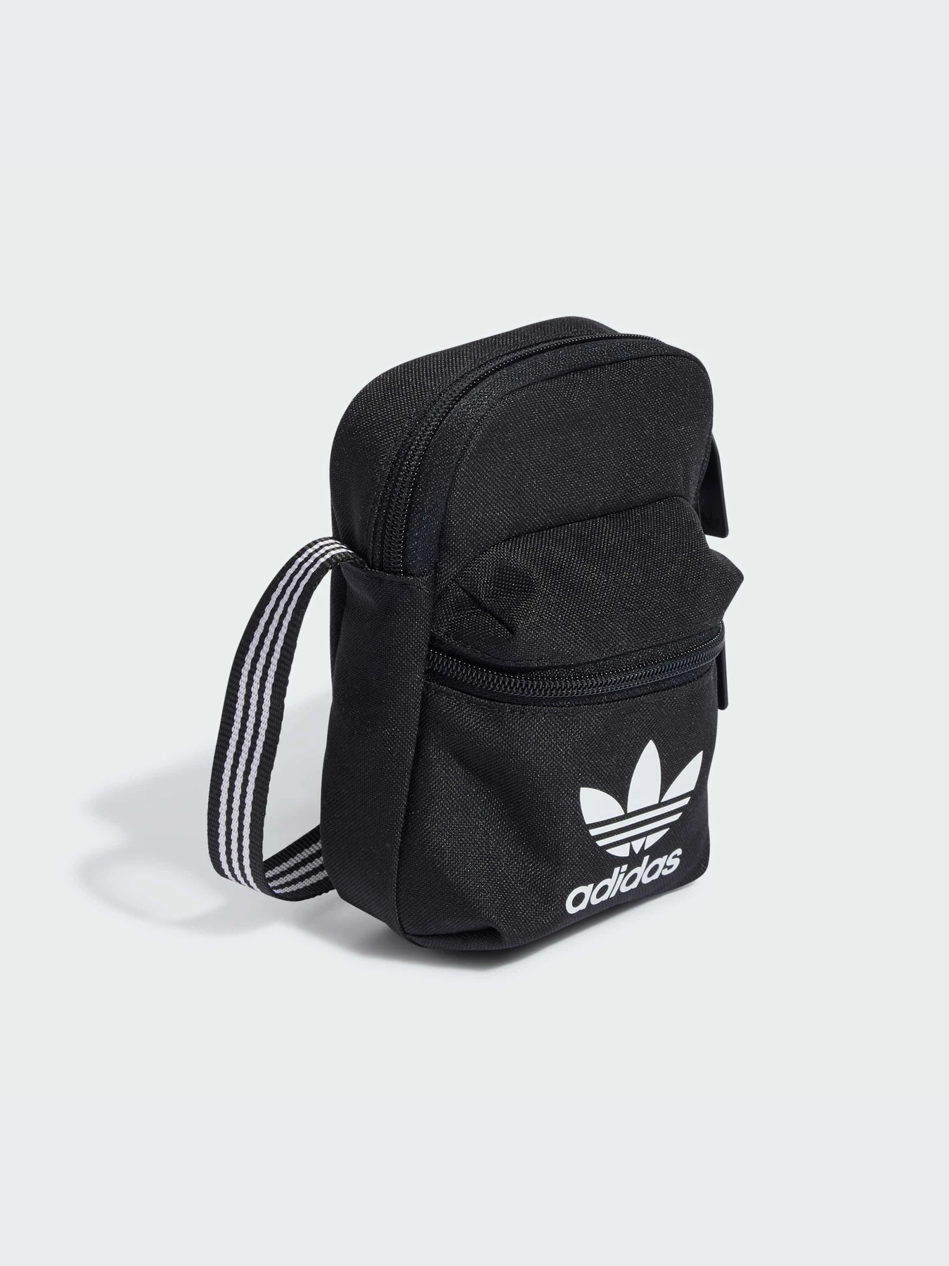 Сумки Adidas модель IJ0765 Сумки Adidas модель IJ0765 Фото