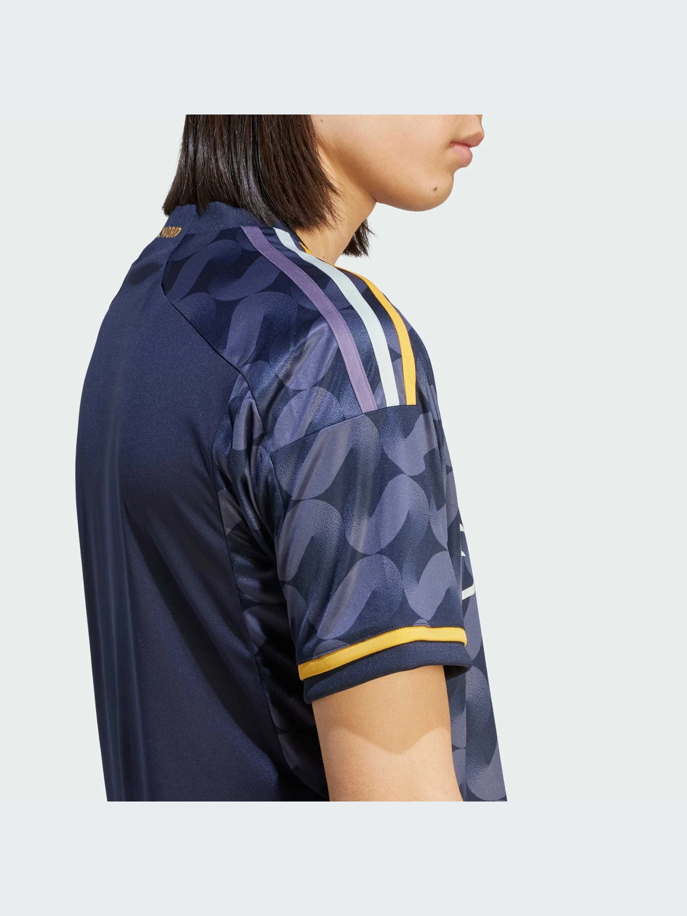 Футболки и поло Adidas модель IJ5901 Футболки и поло Adidas модель IJ5901 Фото