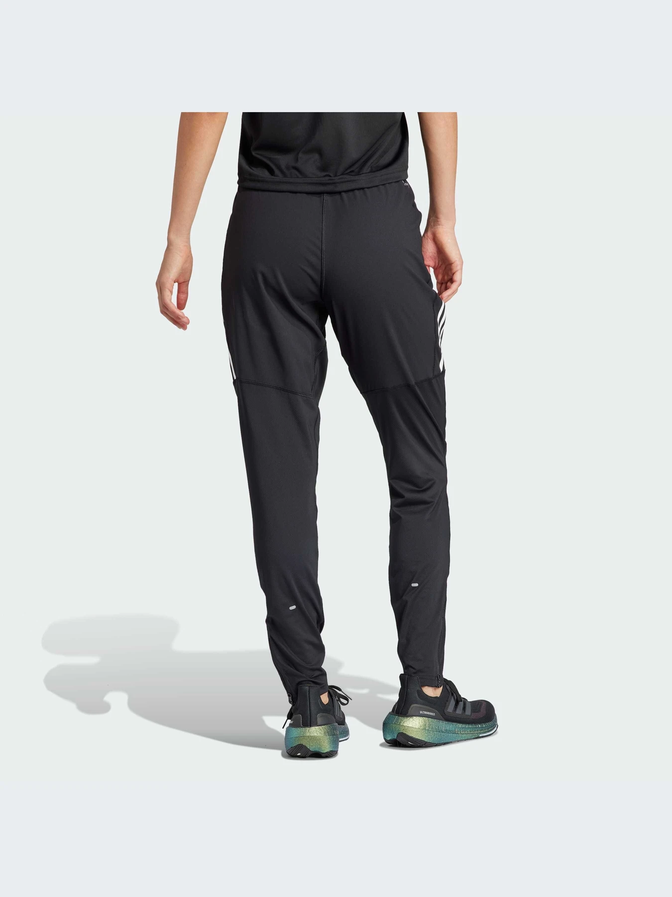 Брюки Adidas 3 Stripes модель IS0379 Фото