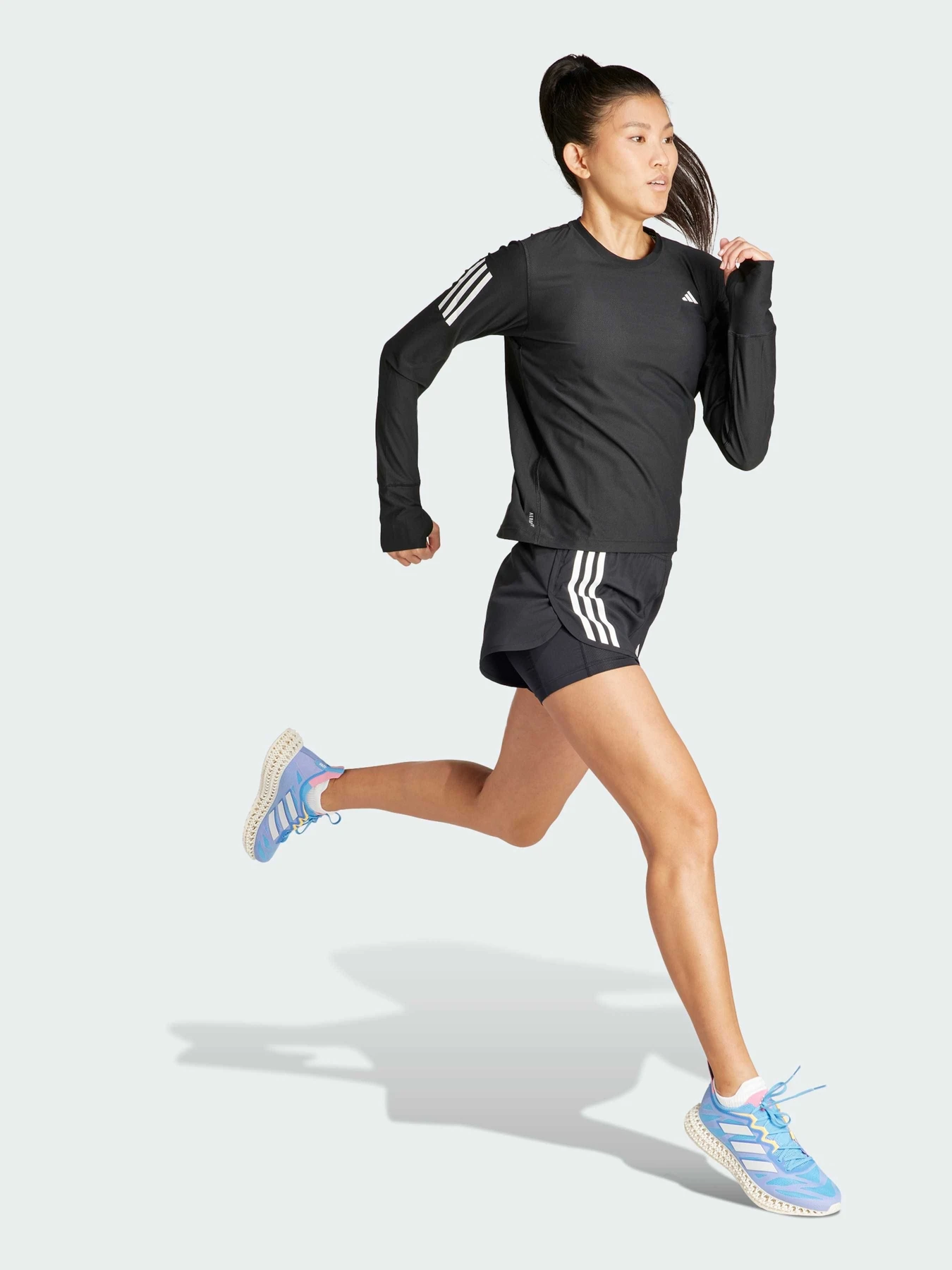Худи и свитшоты Adidas модель IN1568 Худи и свитшоты Adidas модель IN1568 Фото