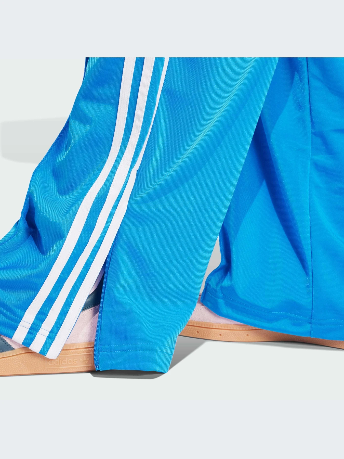 Брюки Adidas модель IP0633 Фото