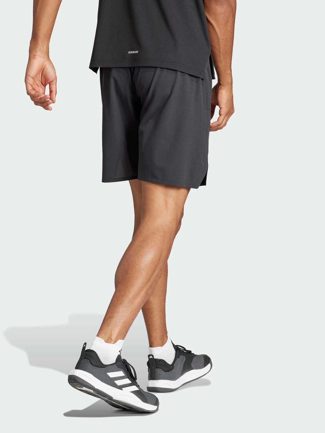 Шорты Adidas модель IS3732 Шорты Adidas модель IS3732 Фото
