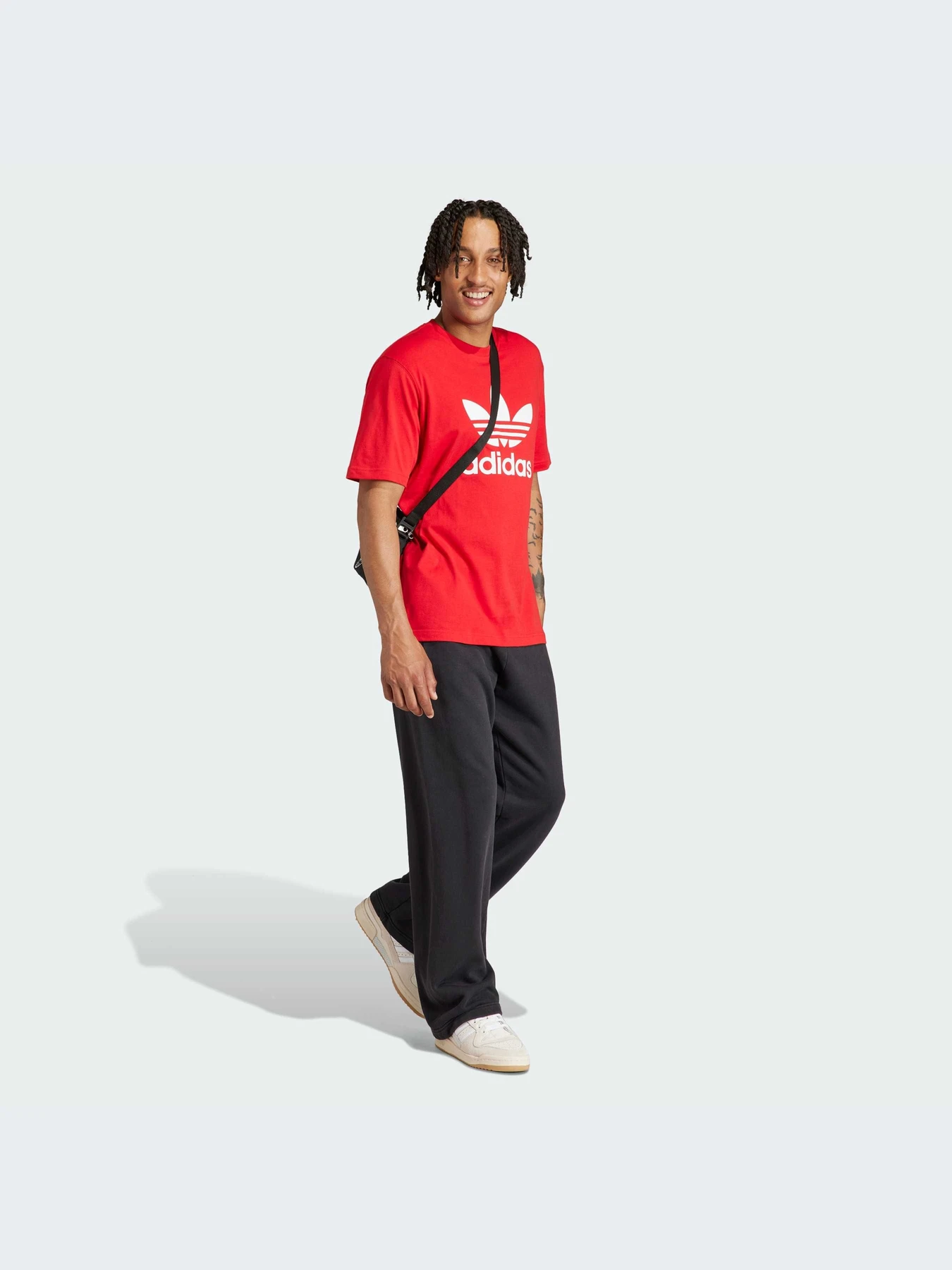 Футболки і поло Adidas Adicolor модель IR8009 Футболки і поло Adidas Adicolor модель IR8009 Фото