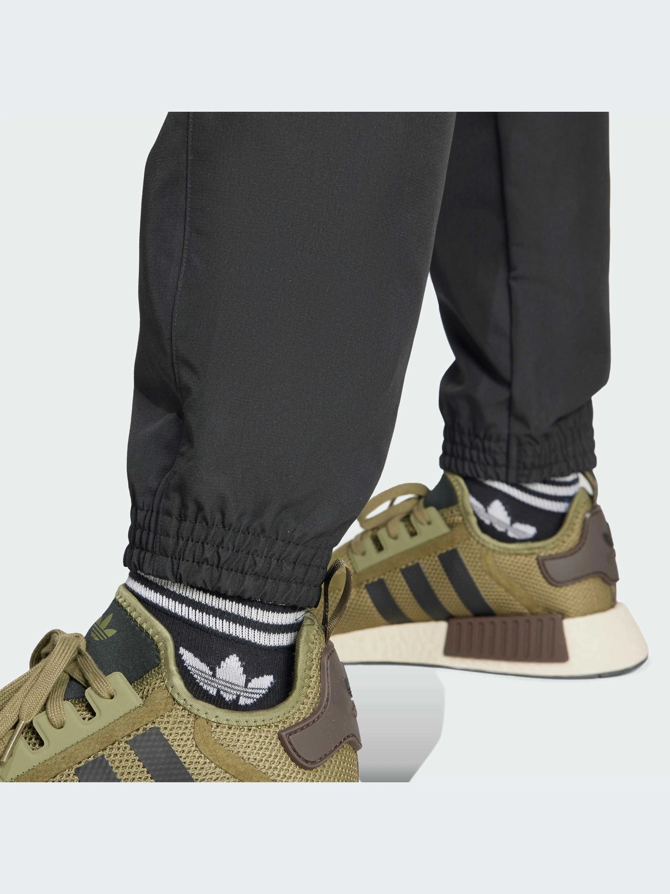 Брюки Adidas модель IR9442 Фото
