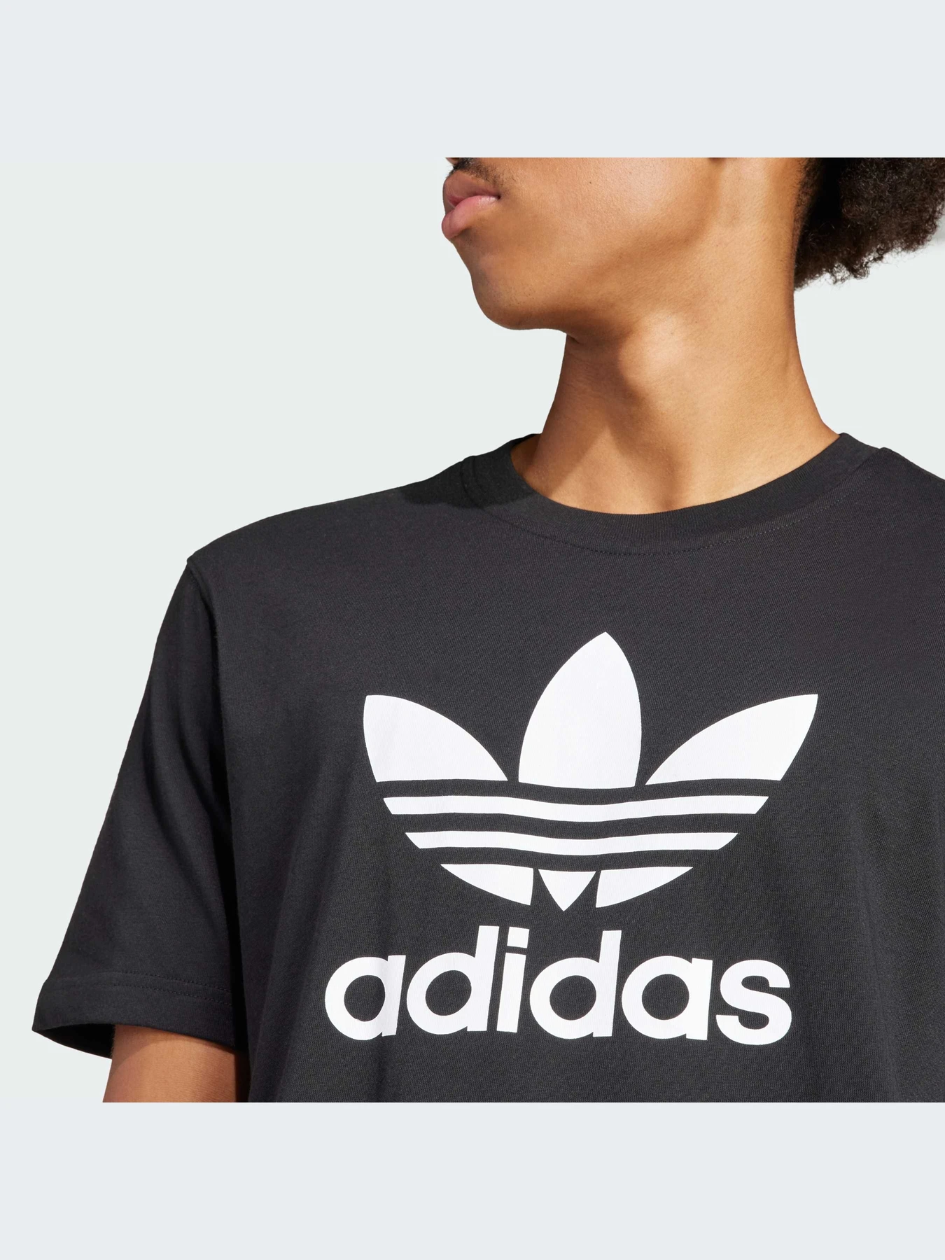 Футболки і поло Adidas Adicolor модель IU2364 Футболки і поло Adidas Adicolor модель IU2364 Фото