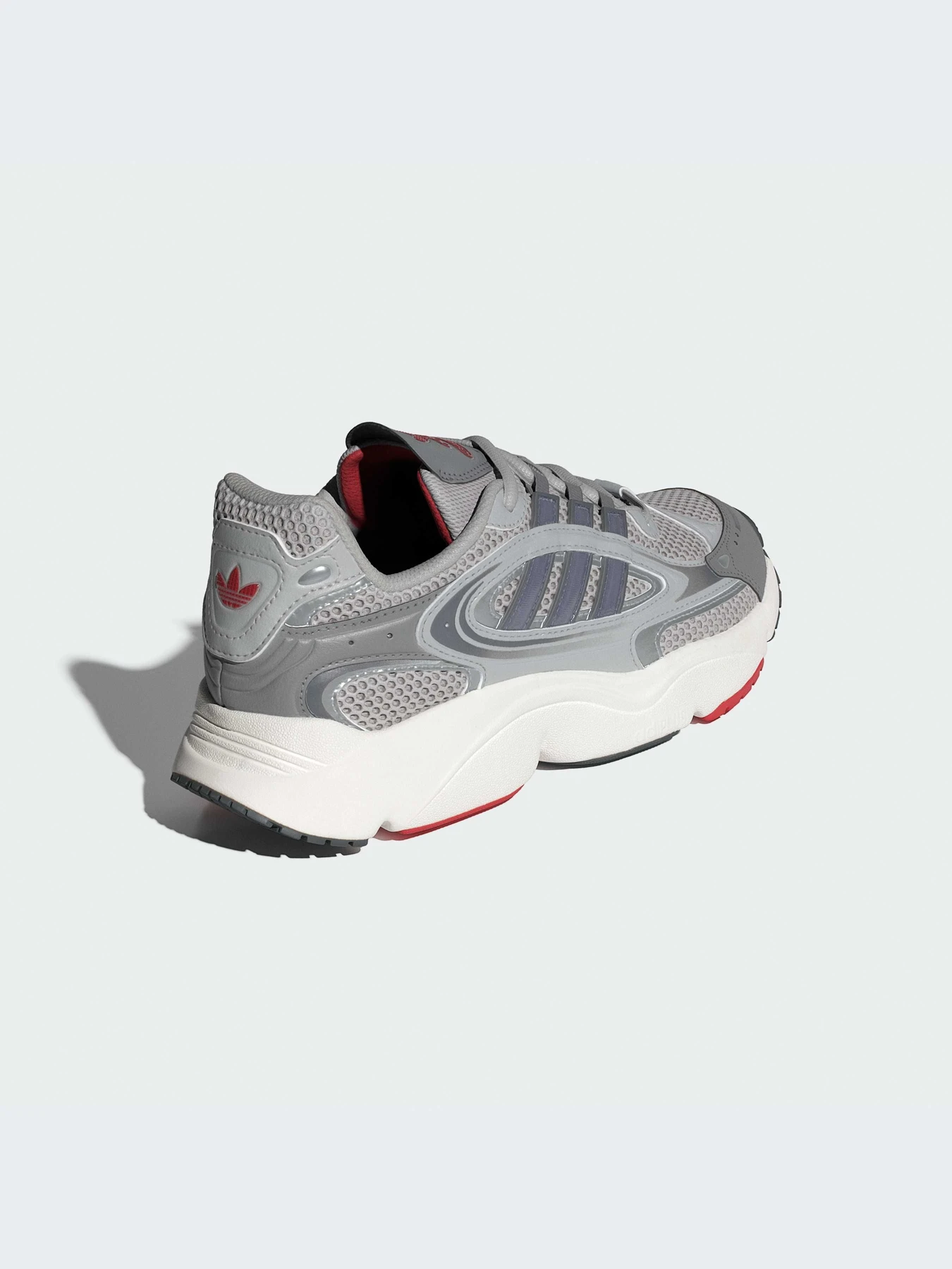 Кроссовки Adidas Ozweego модель IF9111 Кроссовки Adidas Ozweego модель IF9111 Фото