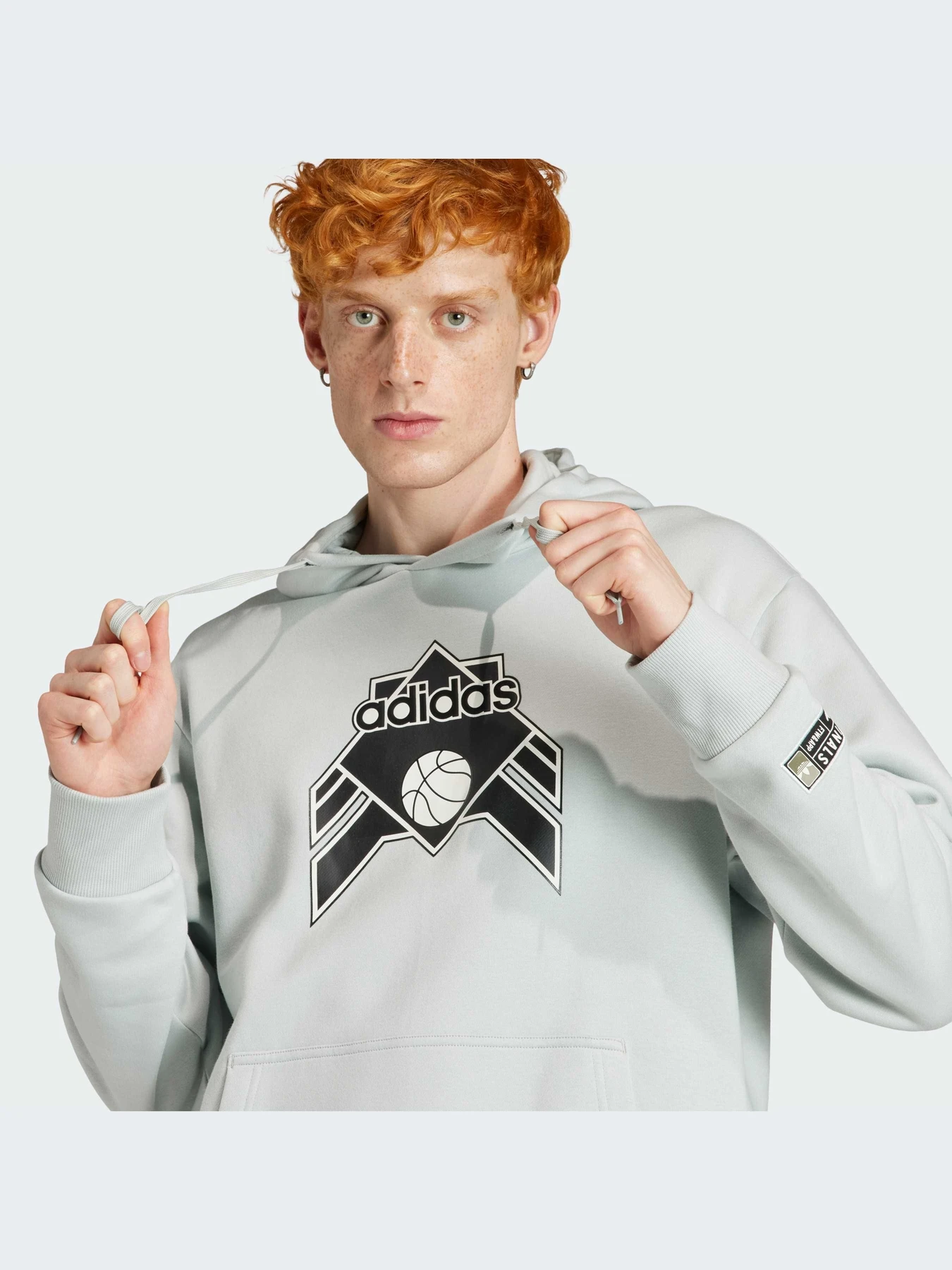 Худи и свитшоты Adidas модель IV9691 Худи и свитшоты Adidas модель IV9691 Фото