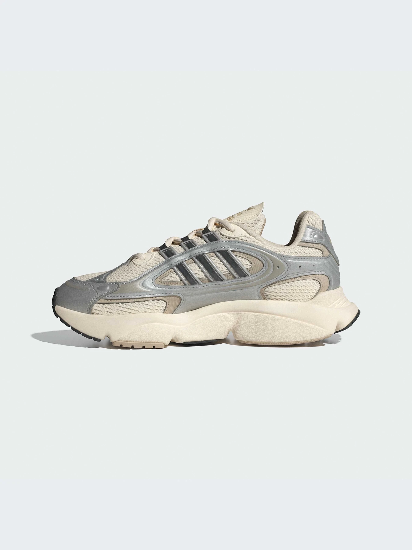 Кроссовки Adidas Ozweego модель IE5841 Фото