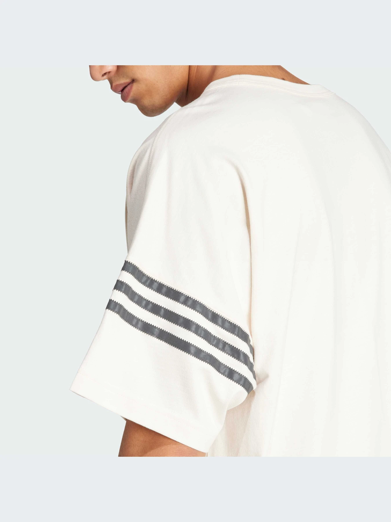 Футболки и поло Adidas модель IV5354 Футболки и поло Adidas модель IV5354 Фото