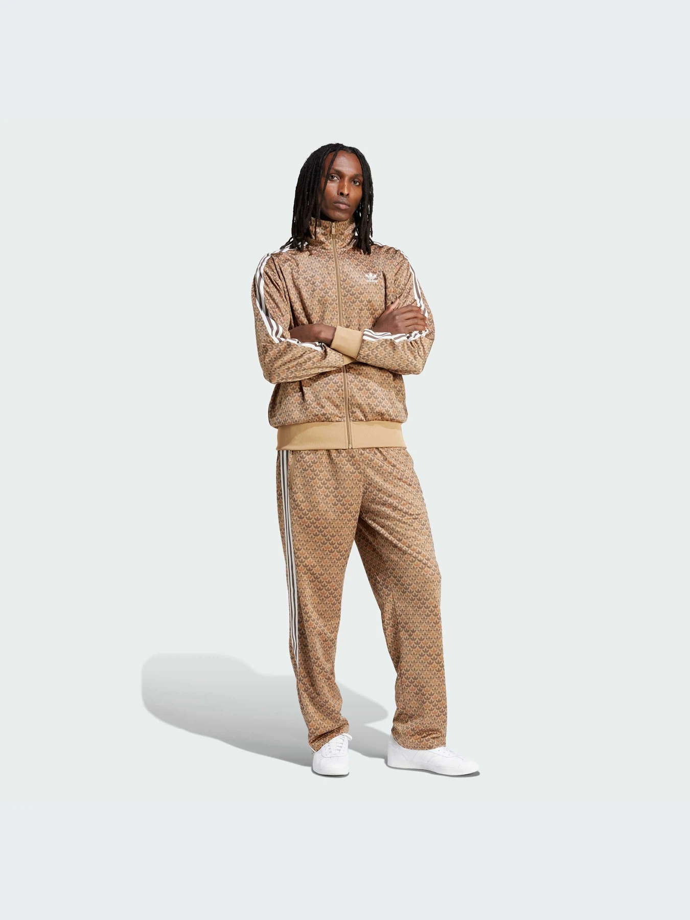 Худі та світшоти Adidas Graphics модель IS2925 Фото