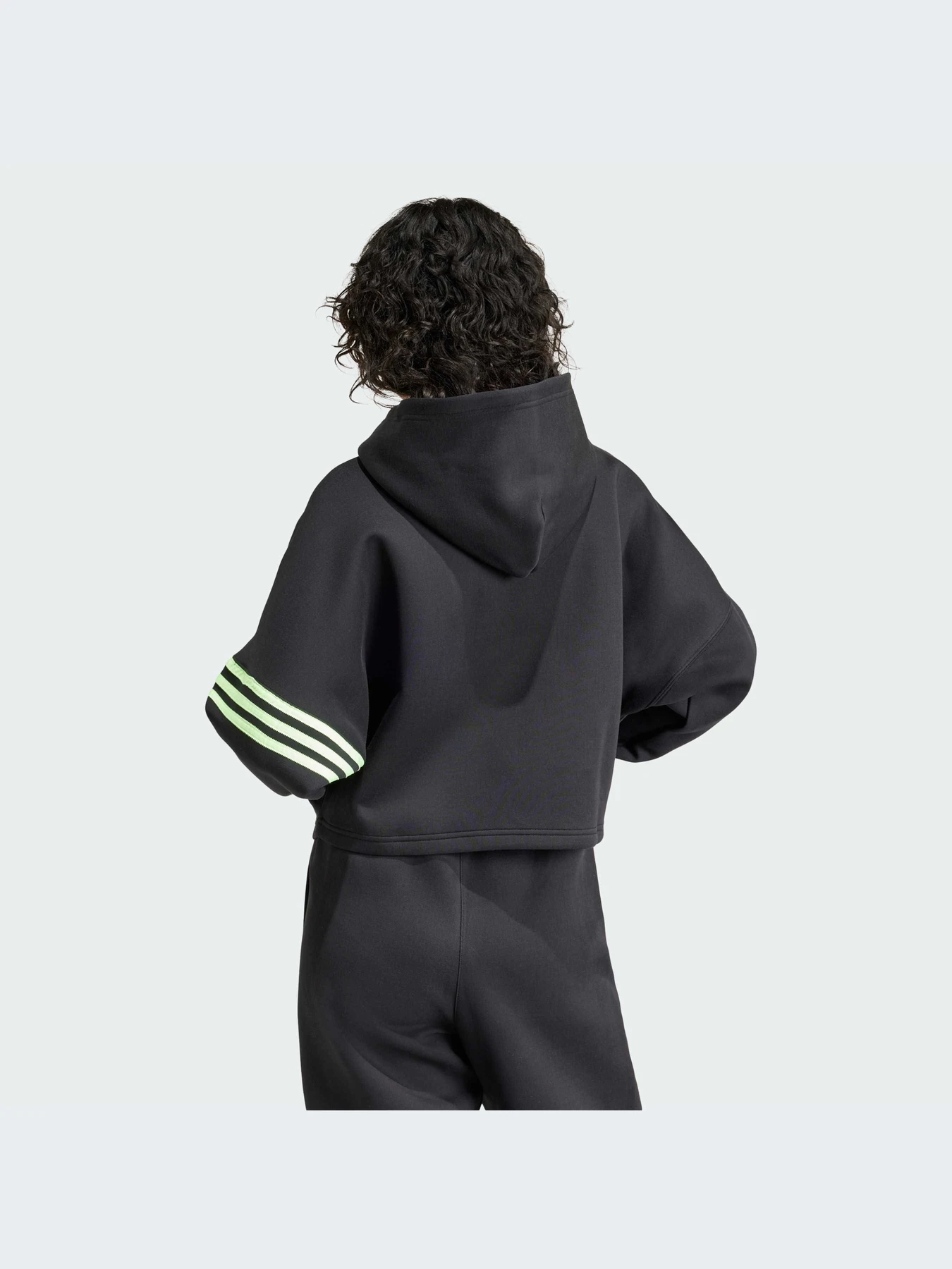 Худі та світшоти Adidas модель IU2497 Фото
