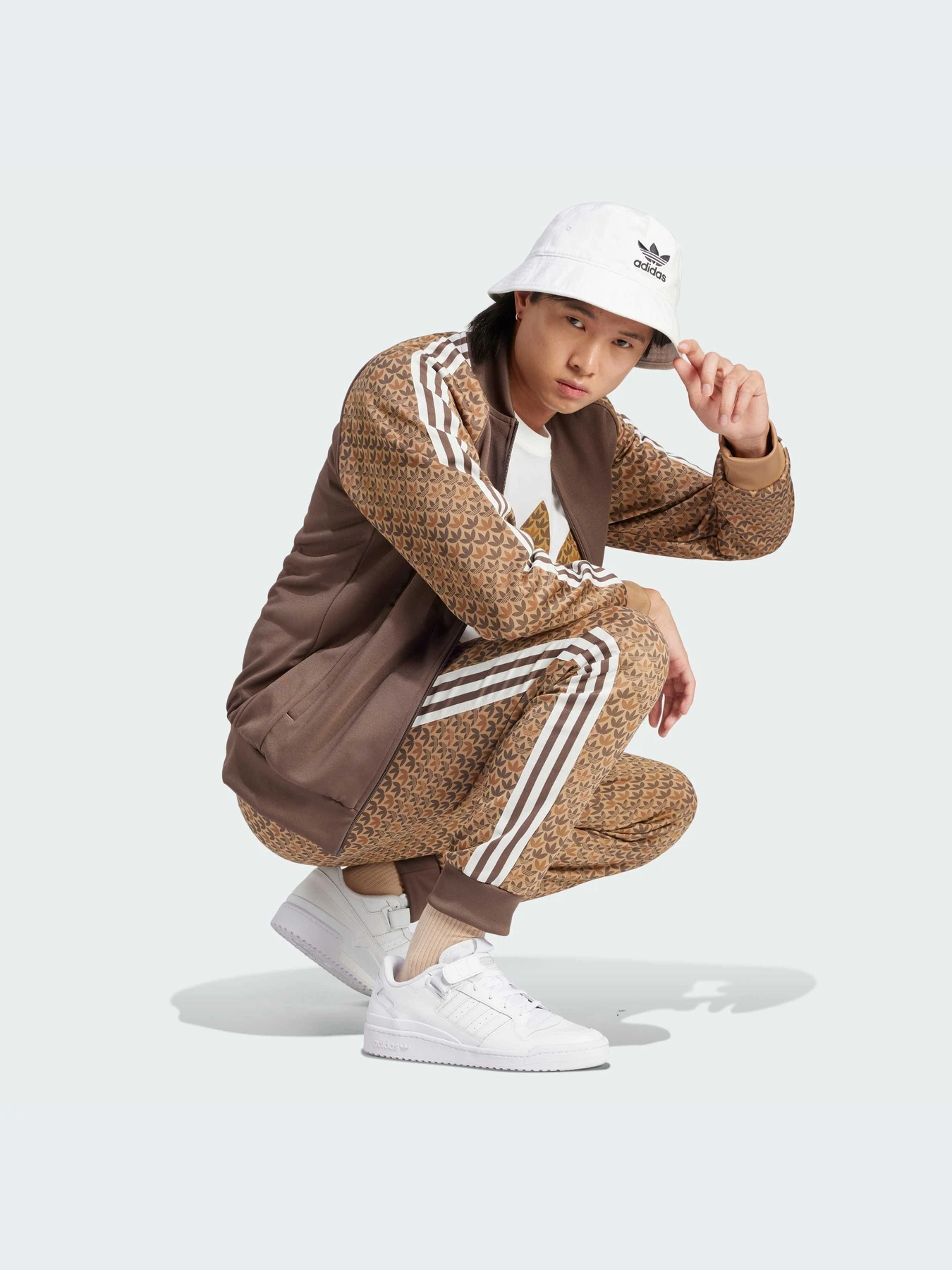 Худи и свитшоты Adidas Graphics модель IS0255 Худи и свитшоты Adidas Graphics модель IS0255 Фото
