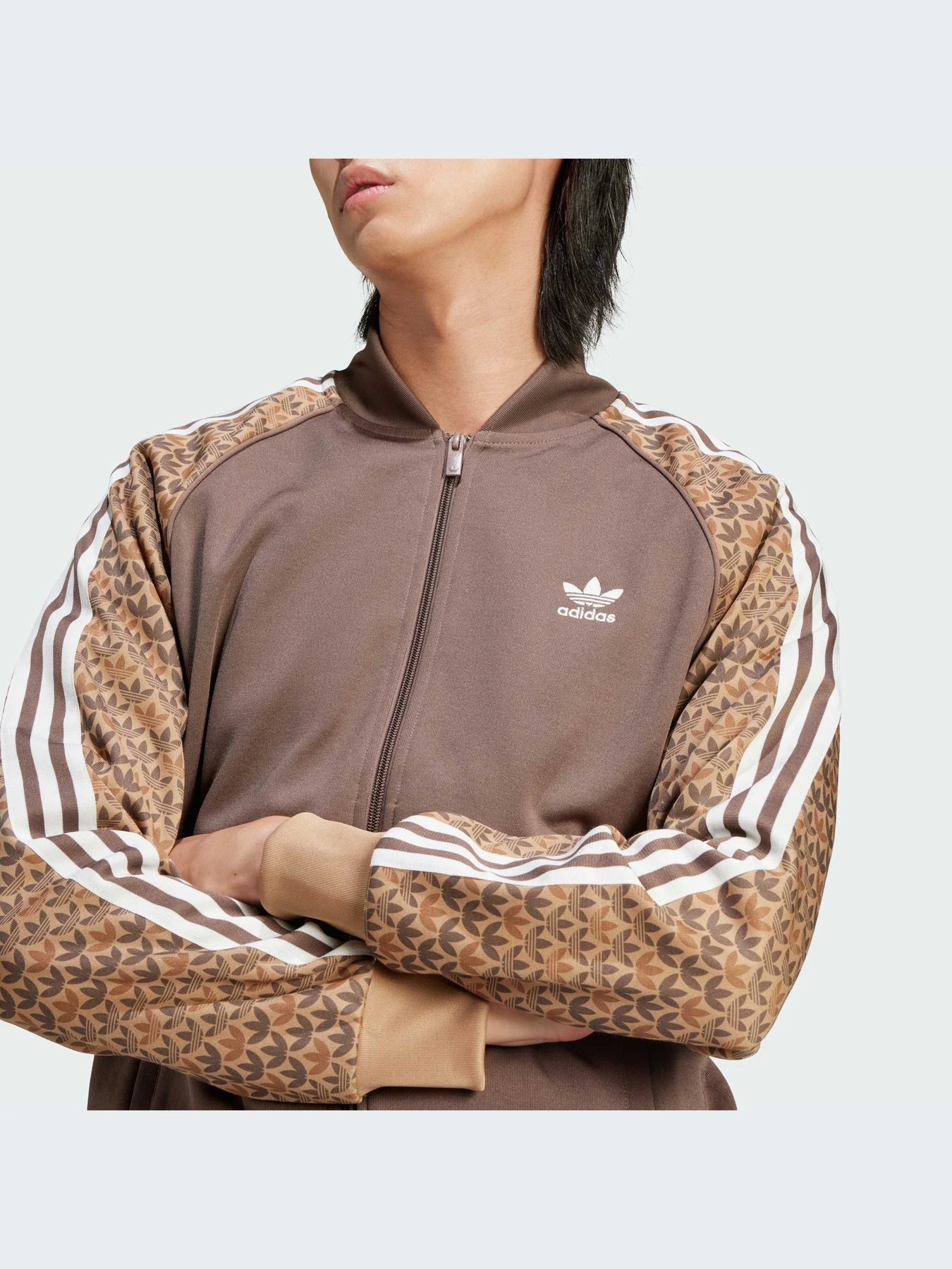 Худи и свитшоты Adidas Graphics модель IS0255 Худи и свитшоты Adidas Graphics модель IS0255 Фото