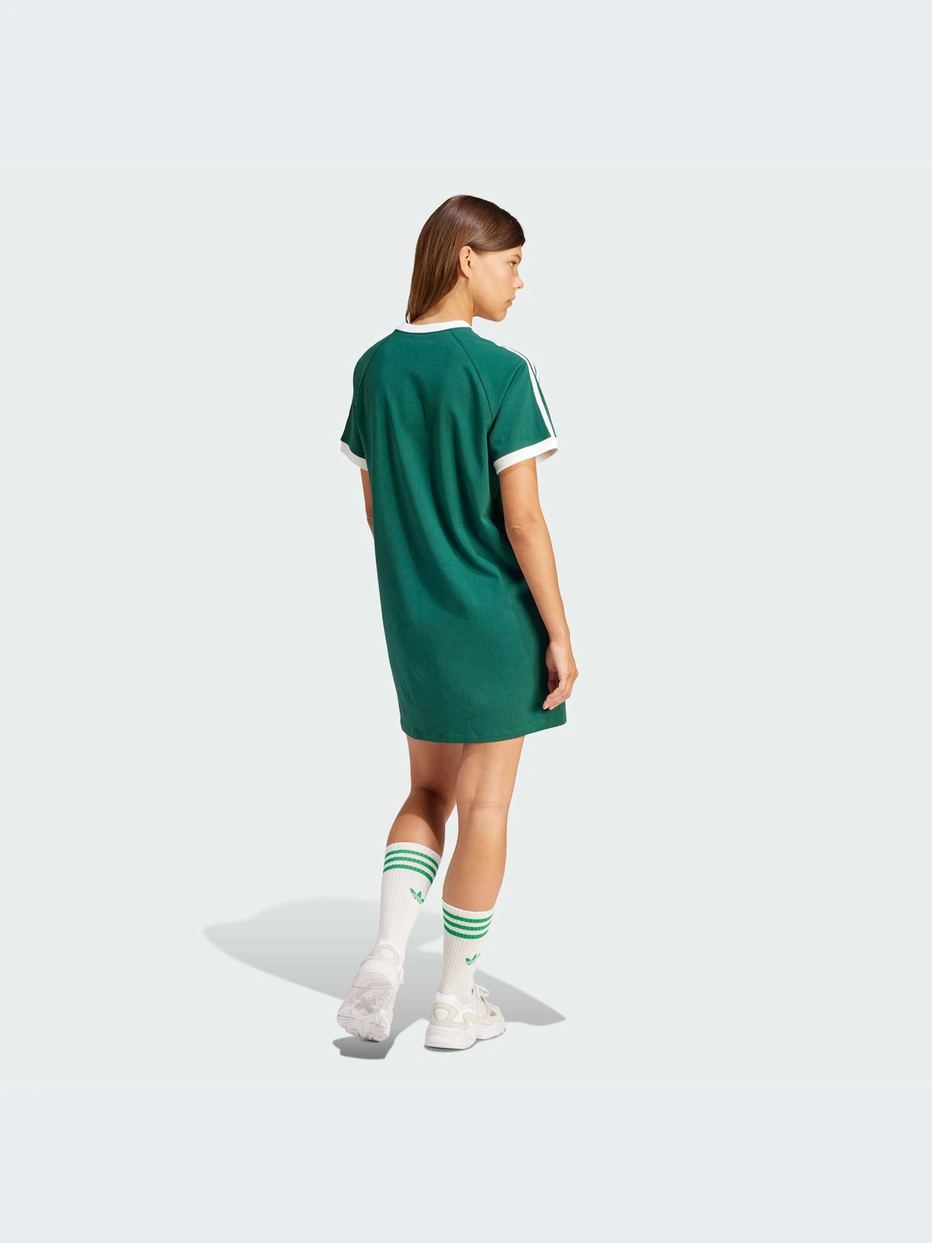 Платья Adidas Adicolor модель IR8085 Фото