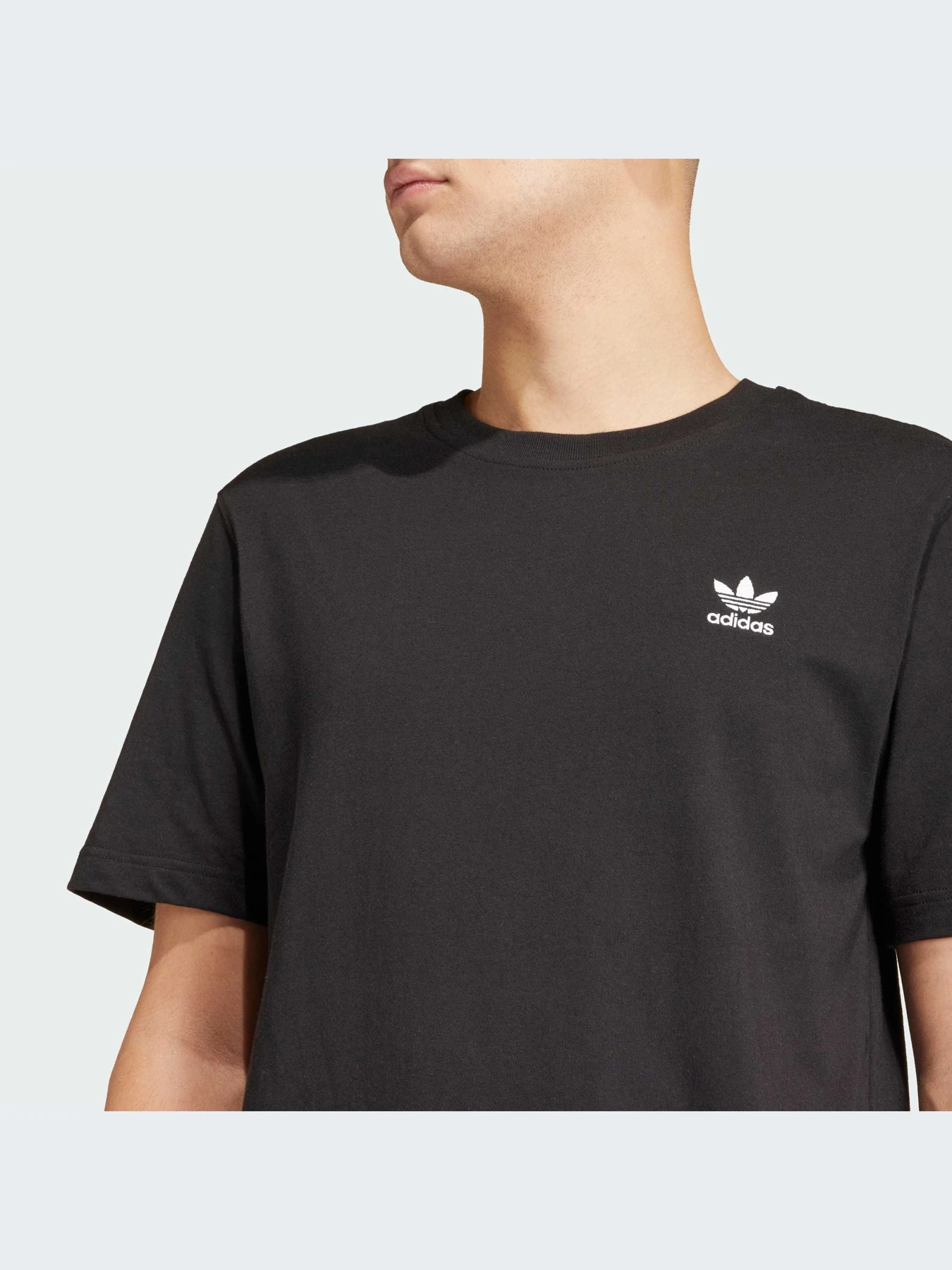 Футболки і поло Adidas модель IR9690 Футболки і поло Adidas модель IR9690 Фото