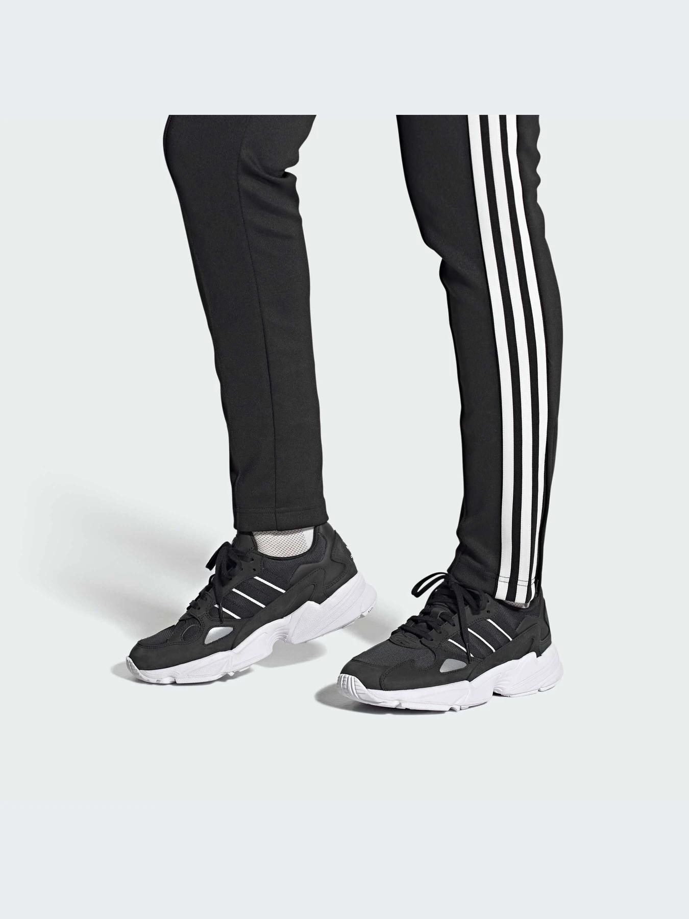 Кросівки Adidas Runfalcon модель IG8301 Кросівки Adidas Runfalcon модель IG8301 Фото