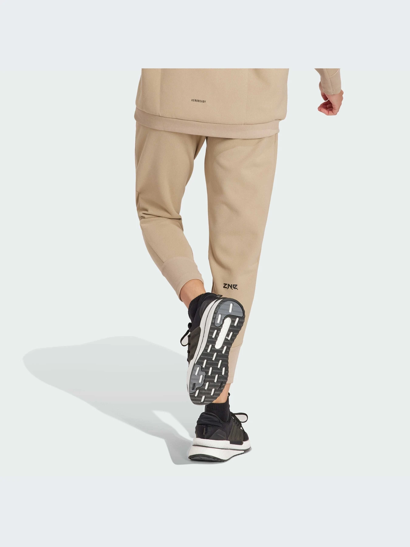 Брюки Adidas ZNE модель IS9305 Брюки Adidas ZNE модель IS9305 Фото