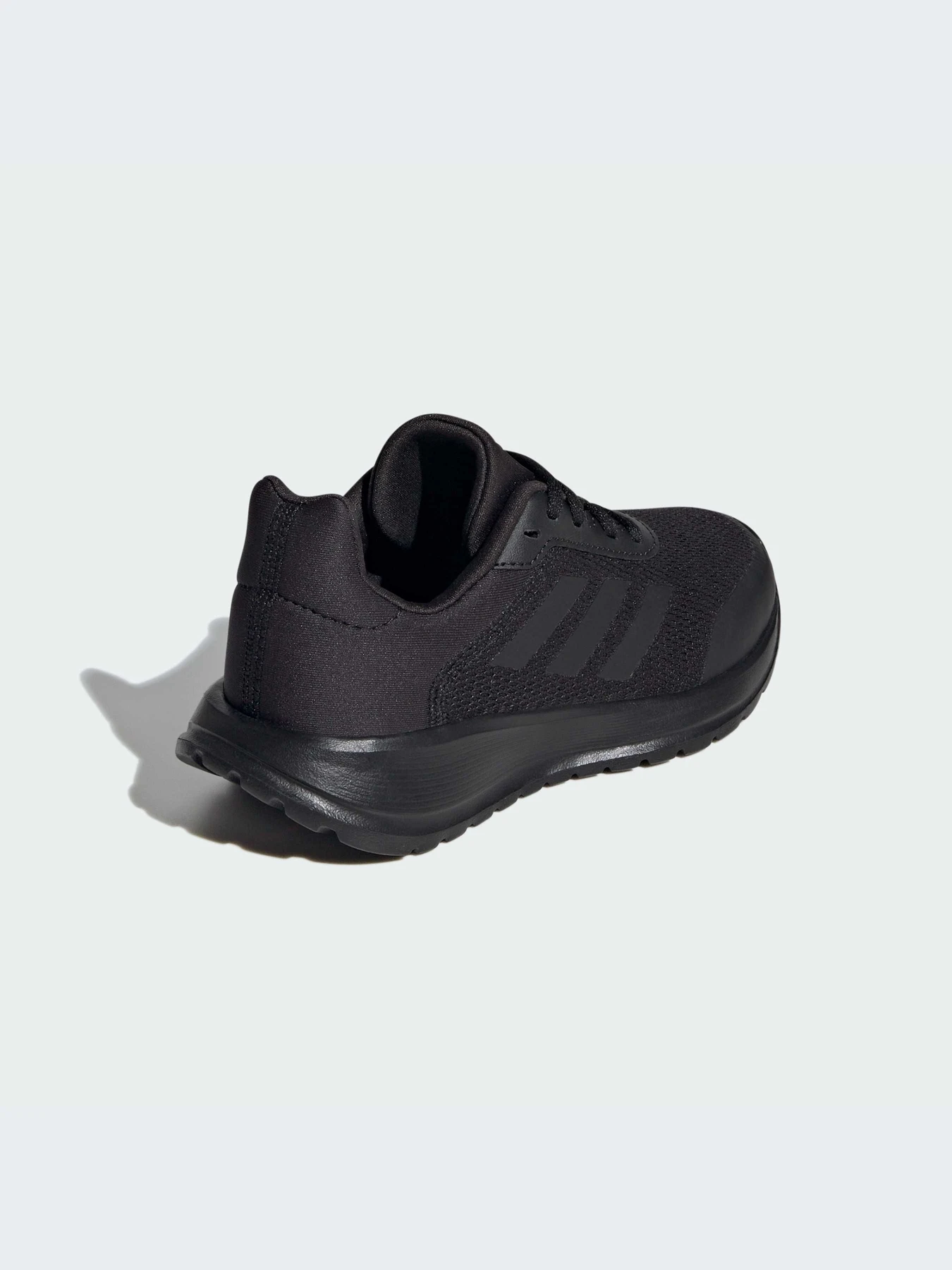 Кросівки Adidas модель IG8572 Кросівки Adidas модель IG8572 Фото