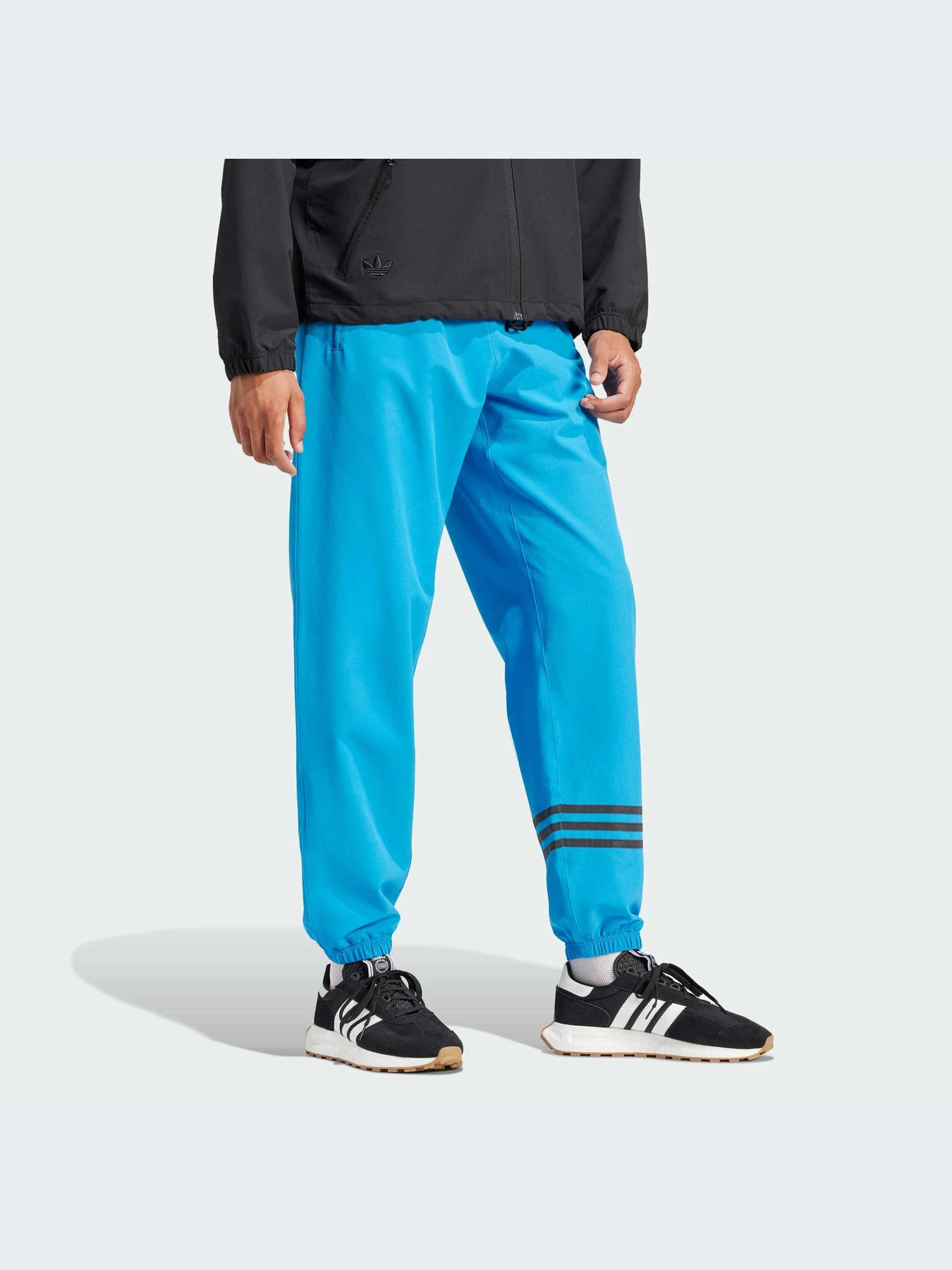 Брюки Adidas модель IS2817 Брюки Adidas модель IS2817 Фото