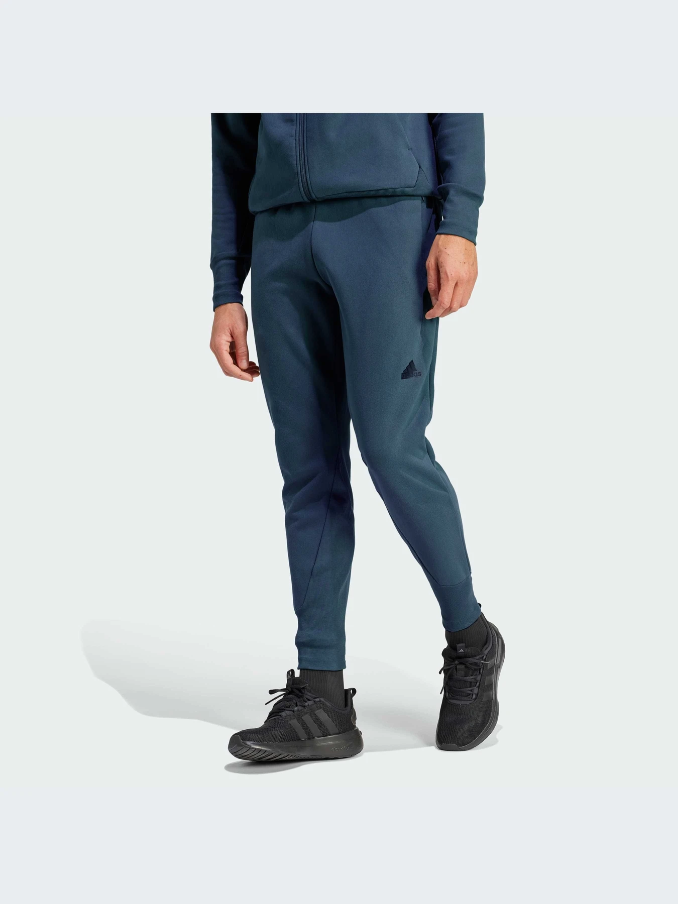 Брюки Adidas ZNE модель IR5244 Брюки Adidas ZNE модель IR5244 Фото