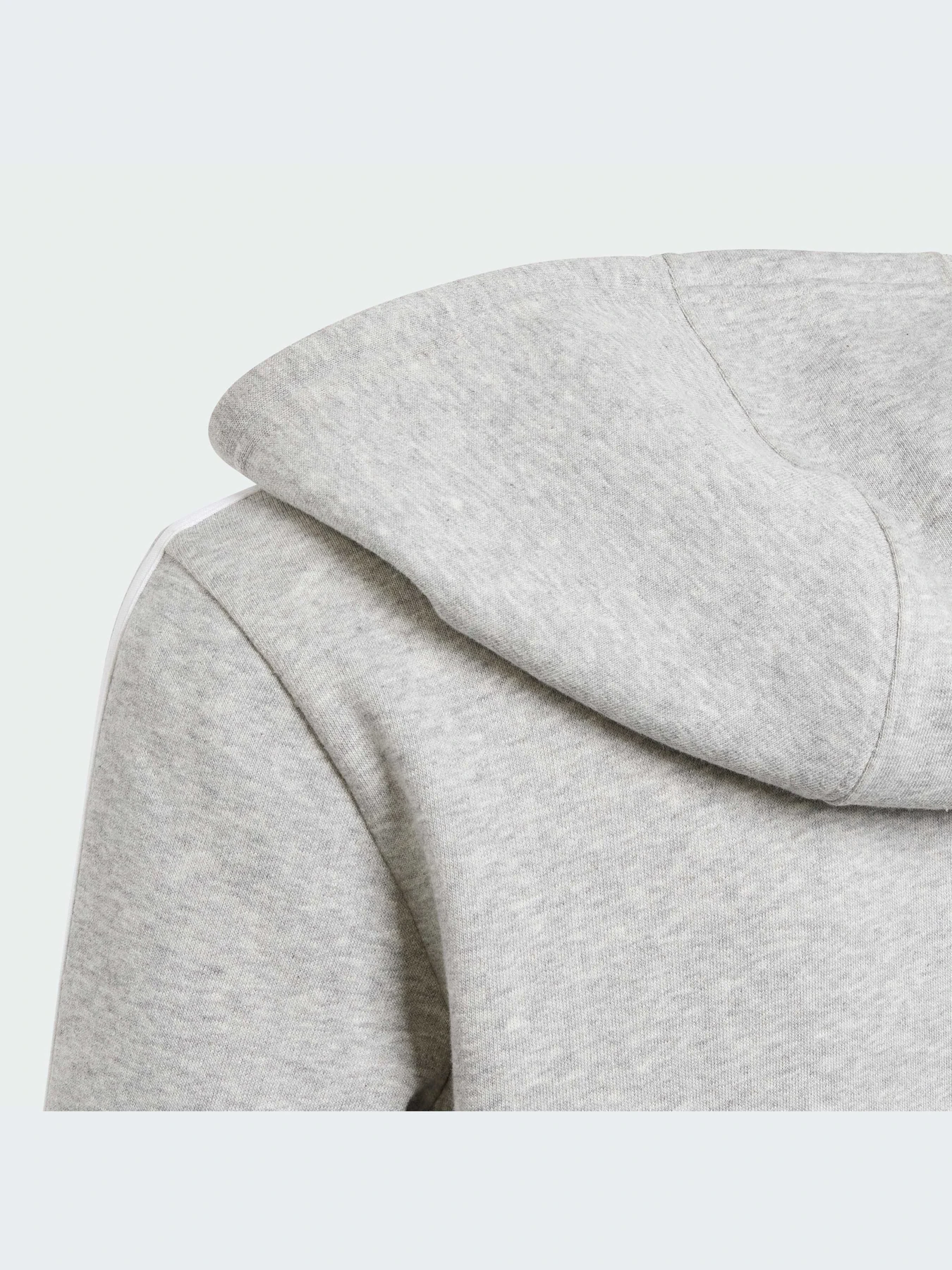 Худи и свитшоты Adidas модель IS3241 Худи и свитшоты Adidas модель IS3241 Фото