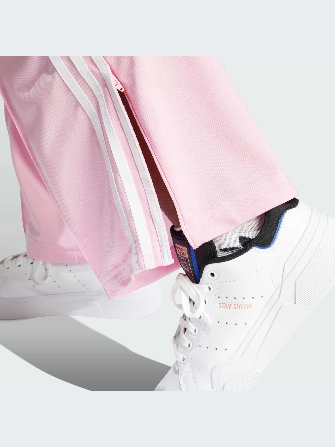Брюки Adidas модель IP0637 Фото