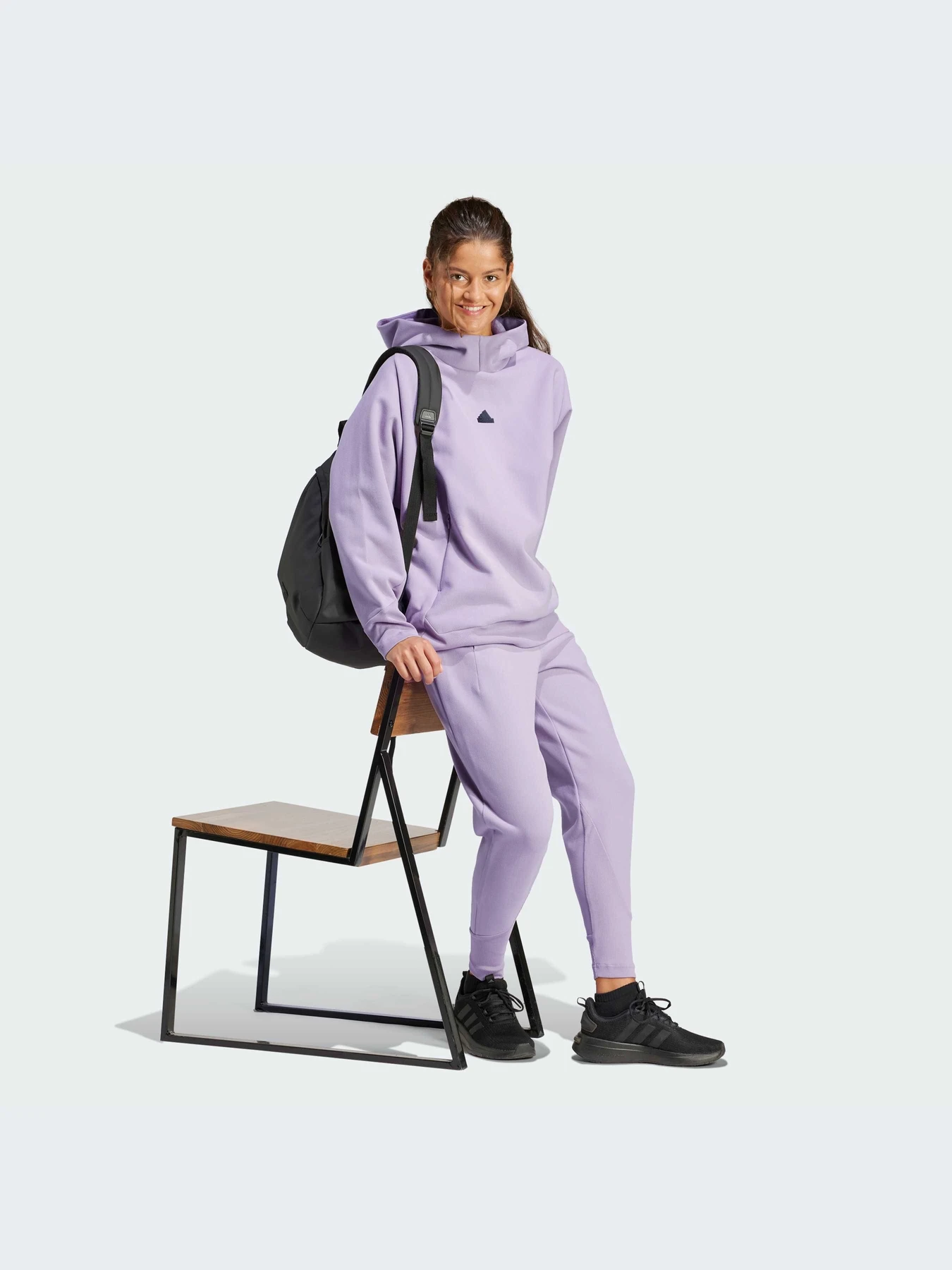 Брюки Adidas ZNE модель IS4334 Брюки Adidas ZNE модель IS4334 Фото