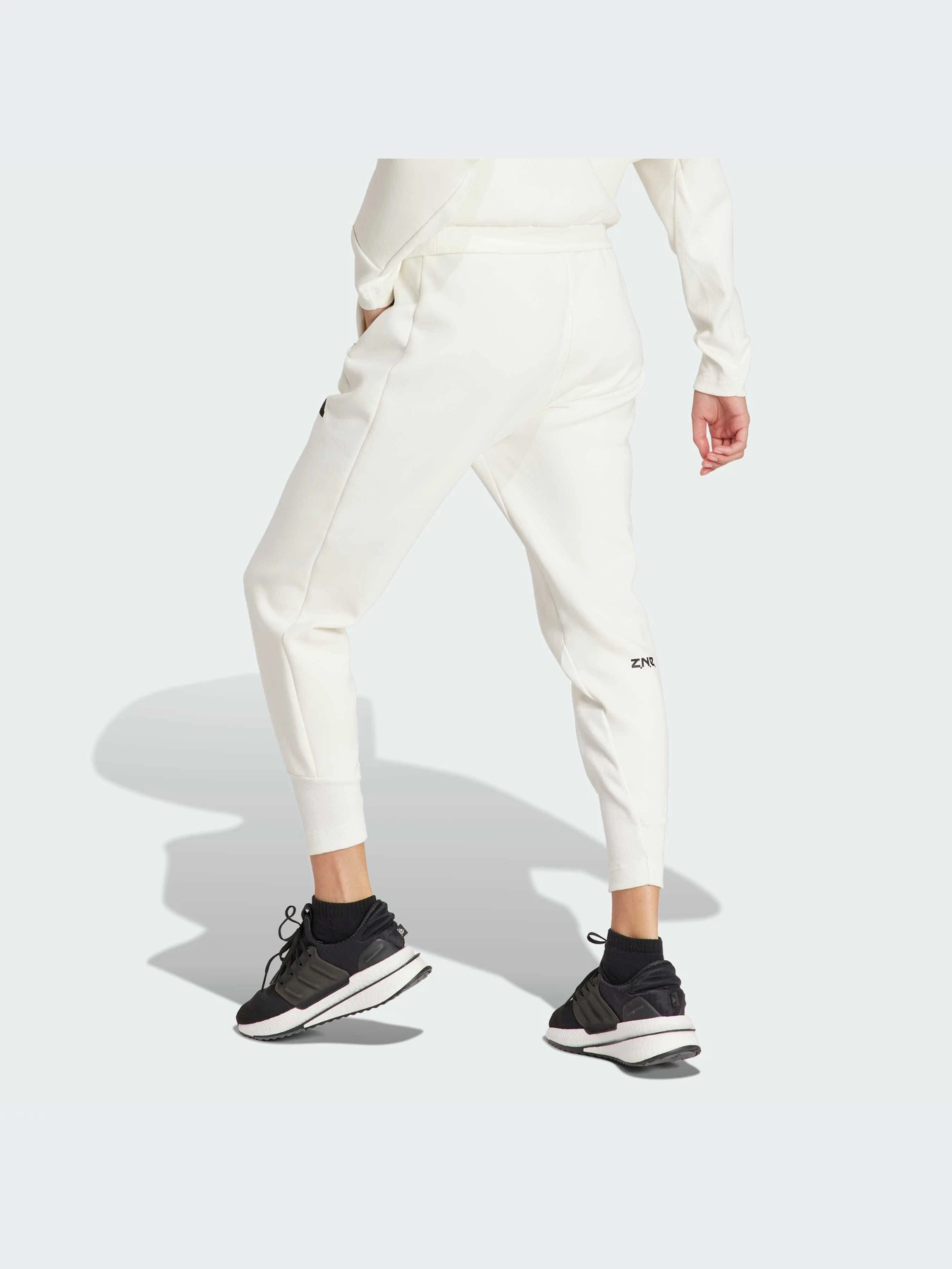 Брюки Adidas ZNE модель IS3912 Фото