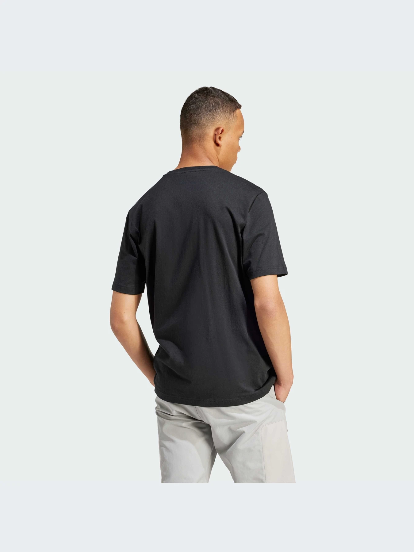 Футболки и поло Adidas Graphics модель IR9440 Футболки и поло Adidas Graphics модель IR9440 Фото