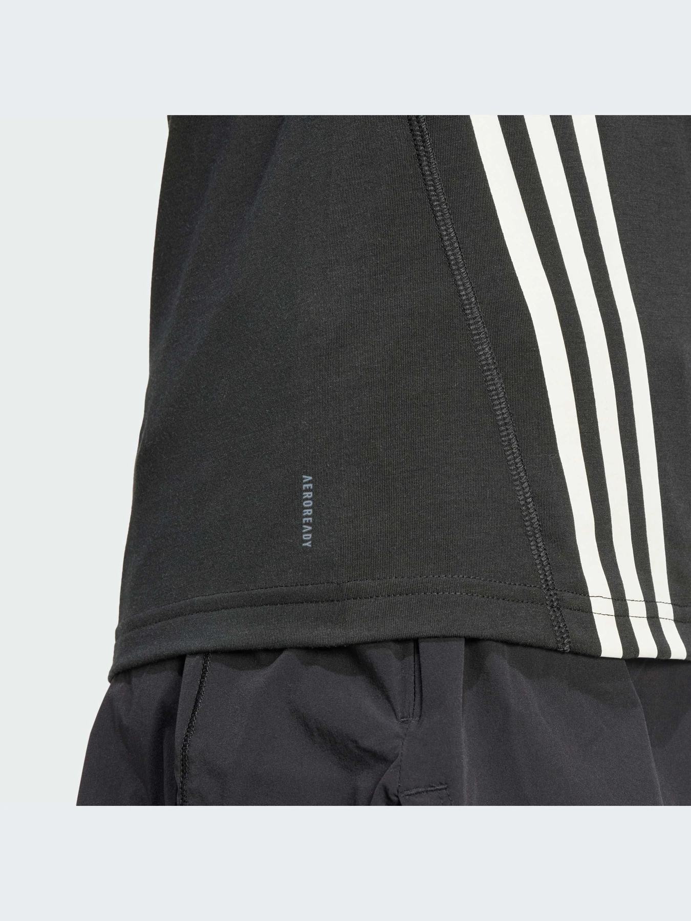Футболки и поло Adidas 3 Stripes модель IW8783 Футболки и поло Adidas 3 Stripes модель IW8783 Фото