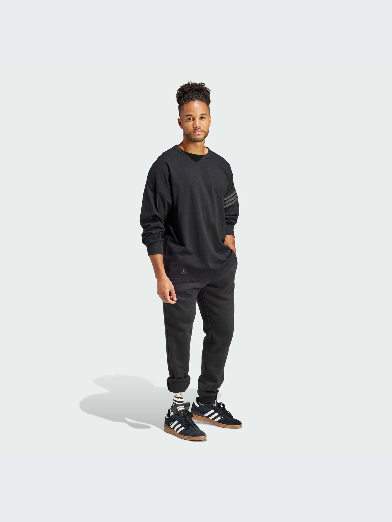 Худі та світшоти Adidas модель IR9446 Худі та світшоти Adidas модель IR9446 Фото