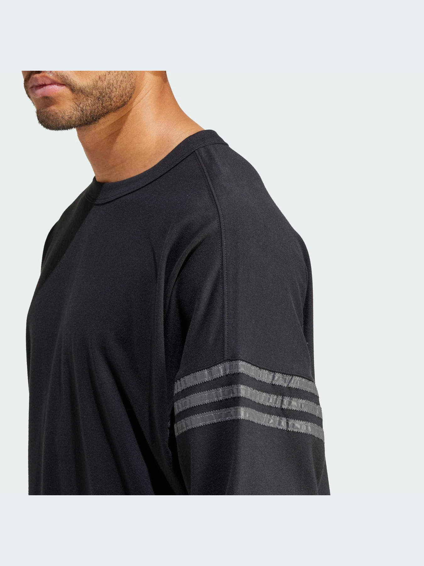 Худі та світшоти Adidas модель IR9446 Худі та світшоти Adidas модель IR9446 Фото