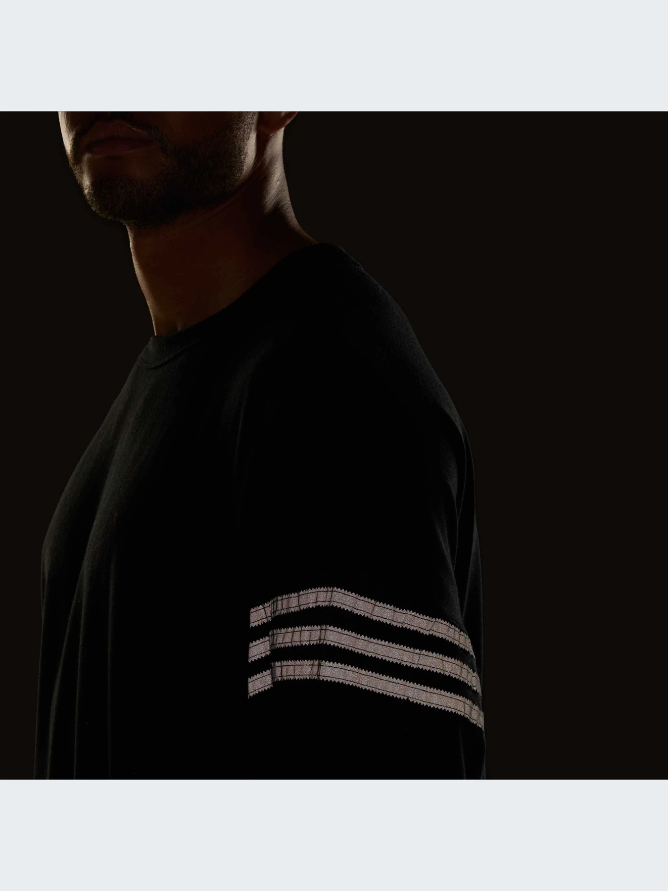 Худі та світшоти Adidas модель IR9446 Худі та світшоти Adidas модель IR9446 Фото