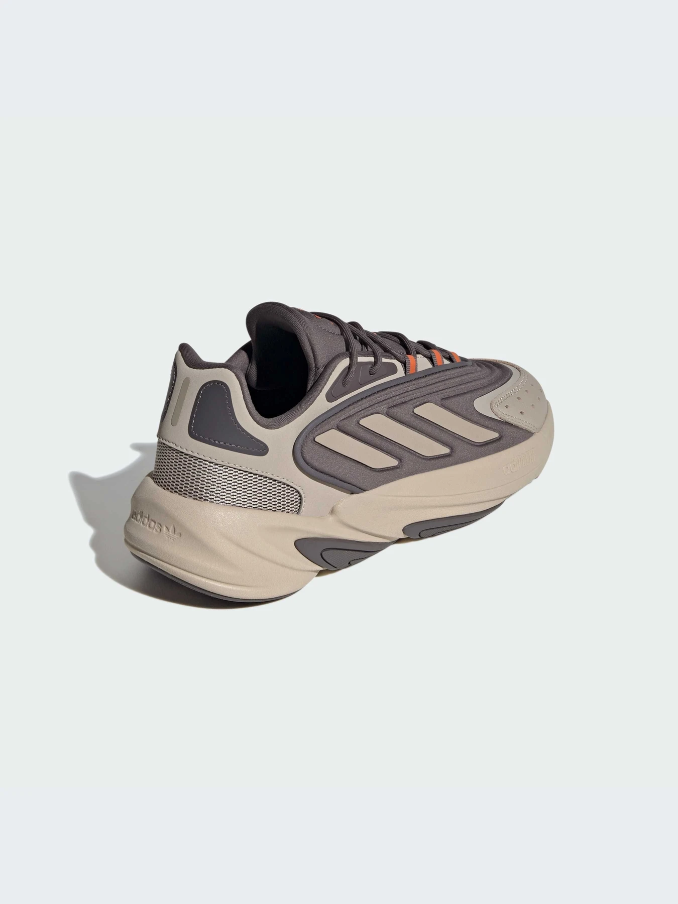 Кроссовки Adidas Ozweego модель IF8670 Кроссовки Adidas Ozweego модель IF8670 Фото