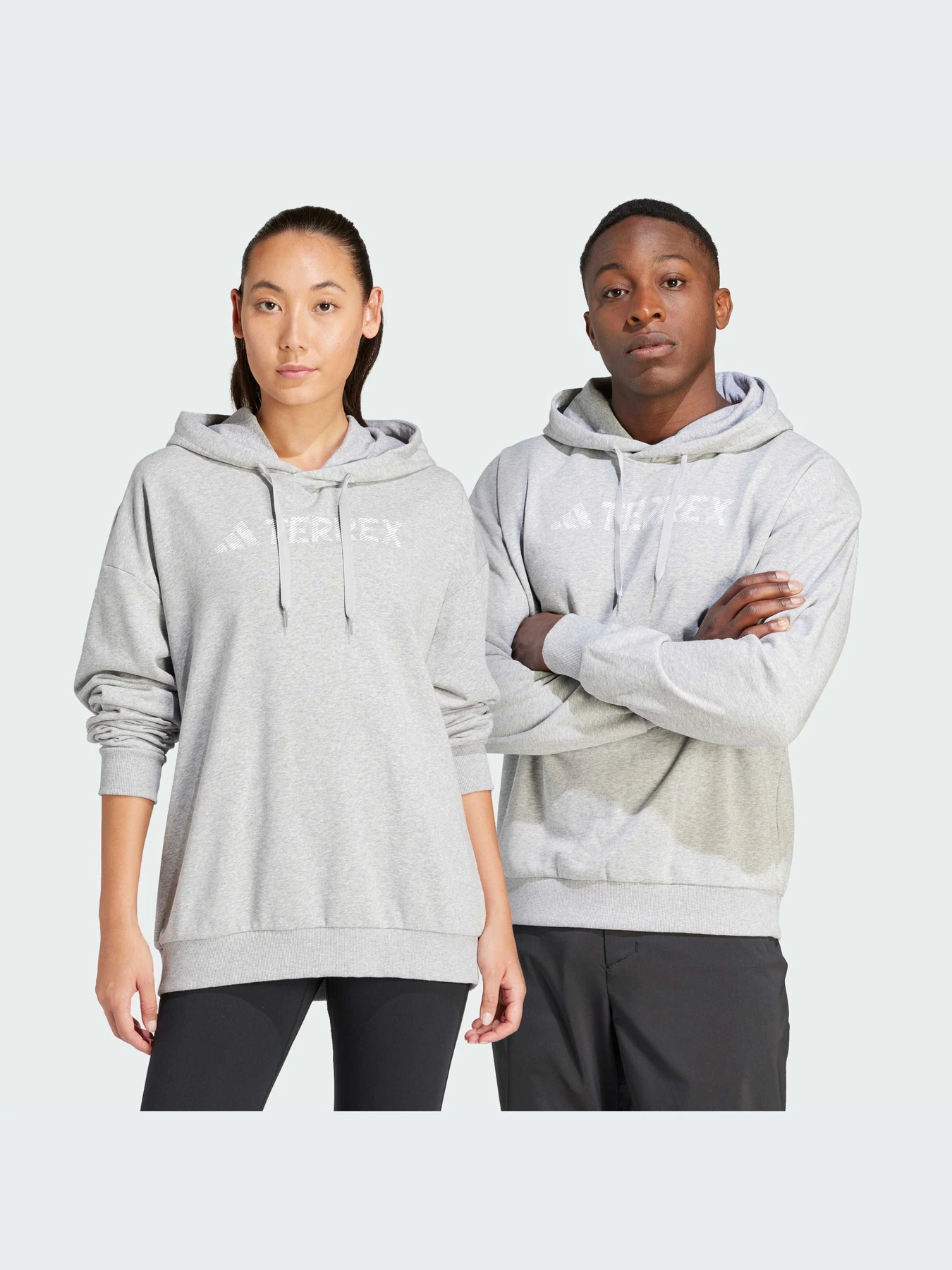 Худи и свитшоты Adidas модель HY1709 Худи и свитшоты Adidas модель HY1709 Фото