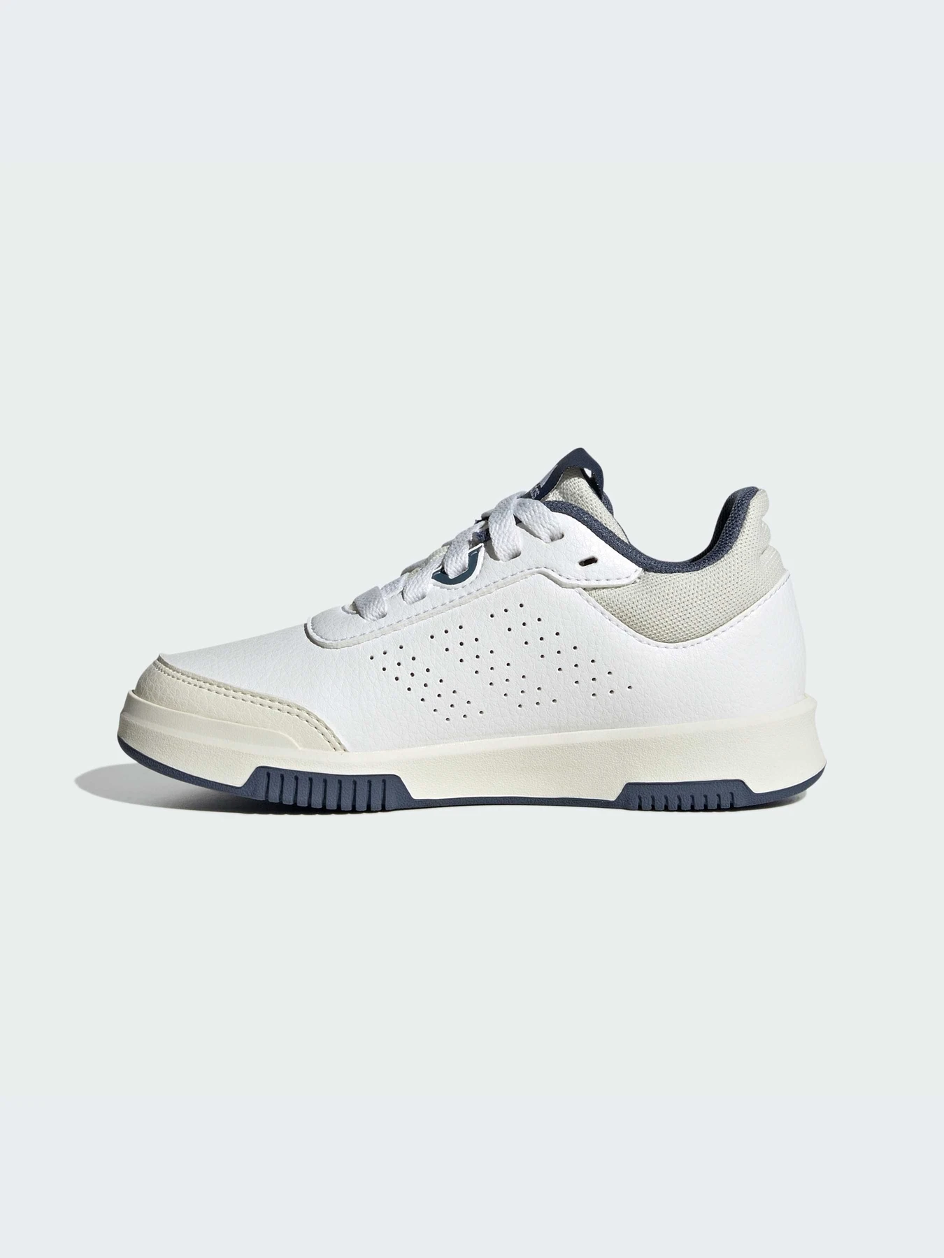 Кроссовки Adidas x Disney модель IF0930 Кроссовки Adidas x Disney модель IF0930 Фото