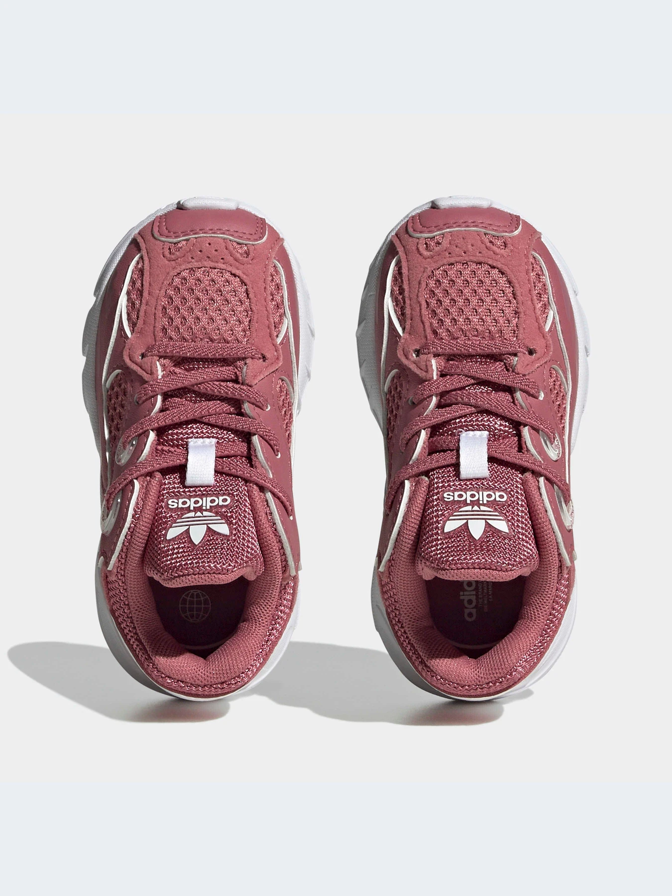 Кроссовки Adidas модель HQ1552 Кроссовки Adidas модель HQ1552 Фото