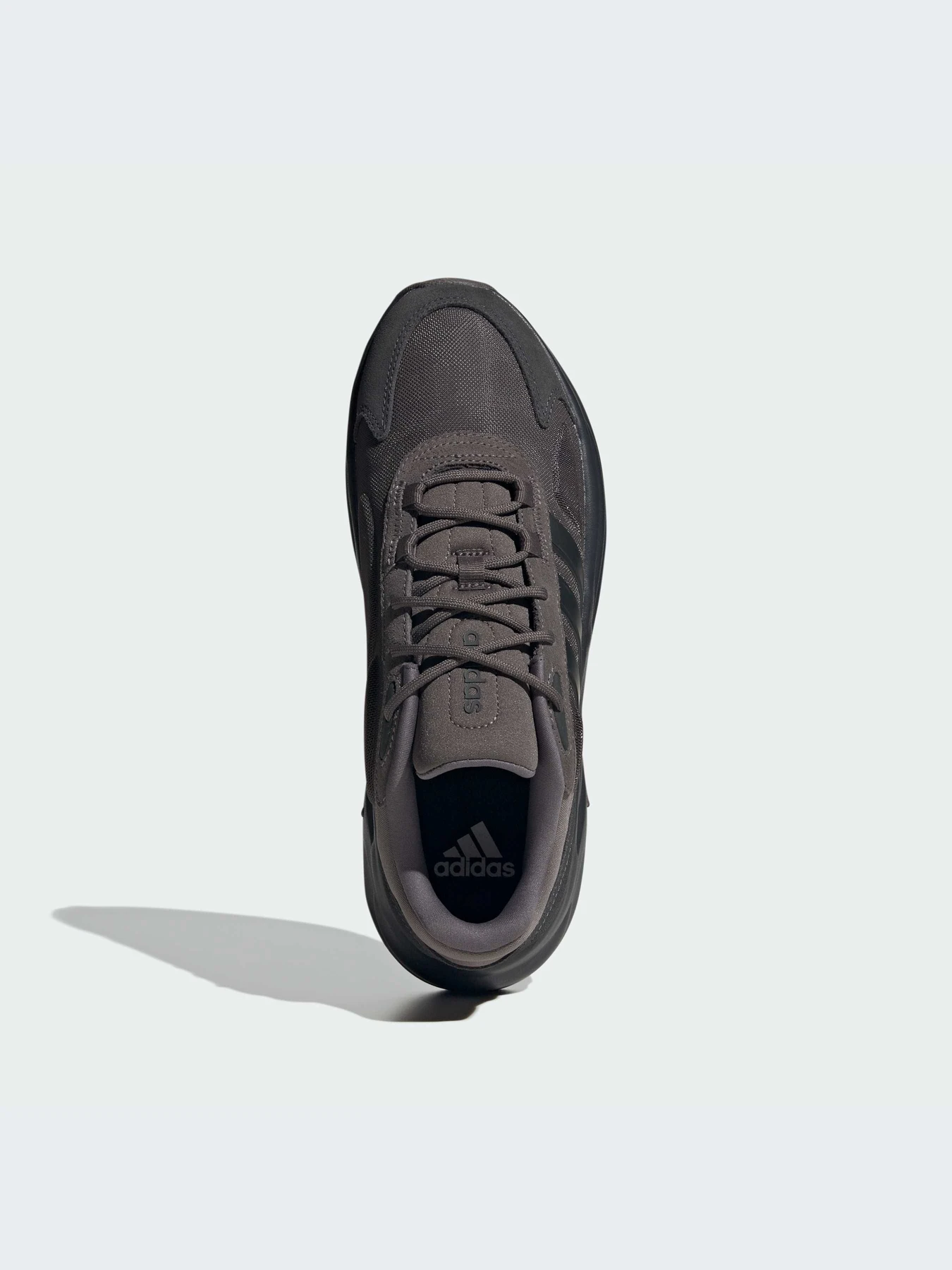 Кроссовки Adidas Ozweego модель IG5984 Кроссовки Adidas Ozweego модель IG5984 Фото