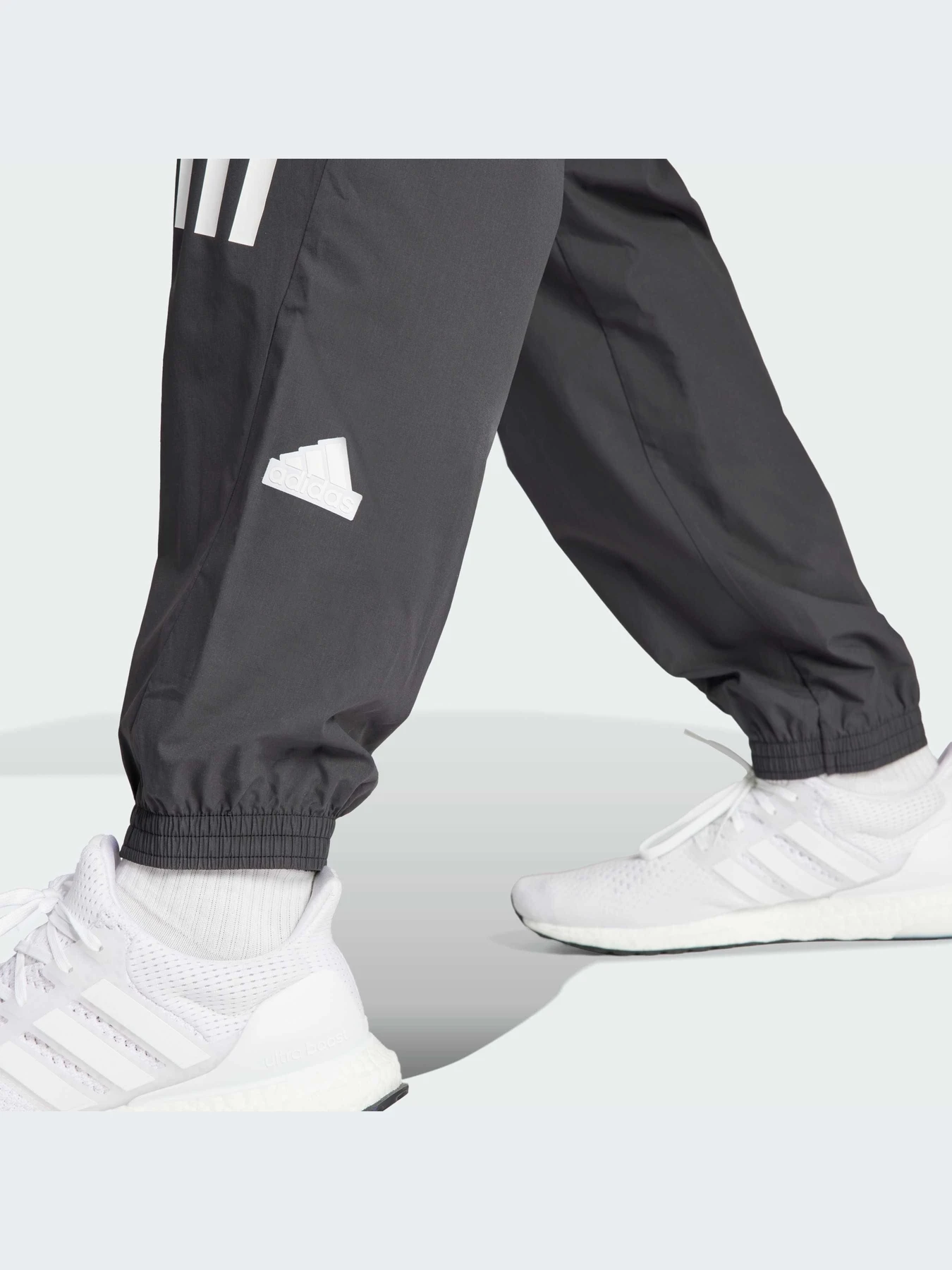 Брюки Adidas 3 Stripes модель IN3318 Брюки Adidas 3 Stripes модель IN3318 Фото