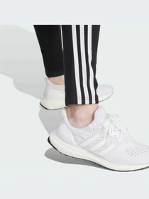 Брюки Adidas 3 Stripes модель IP1570 Фото