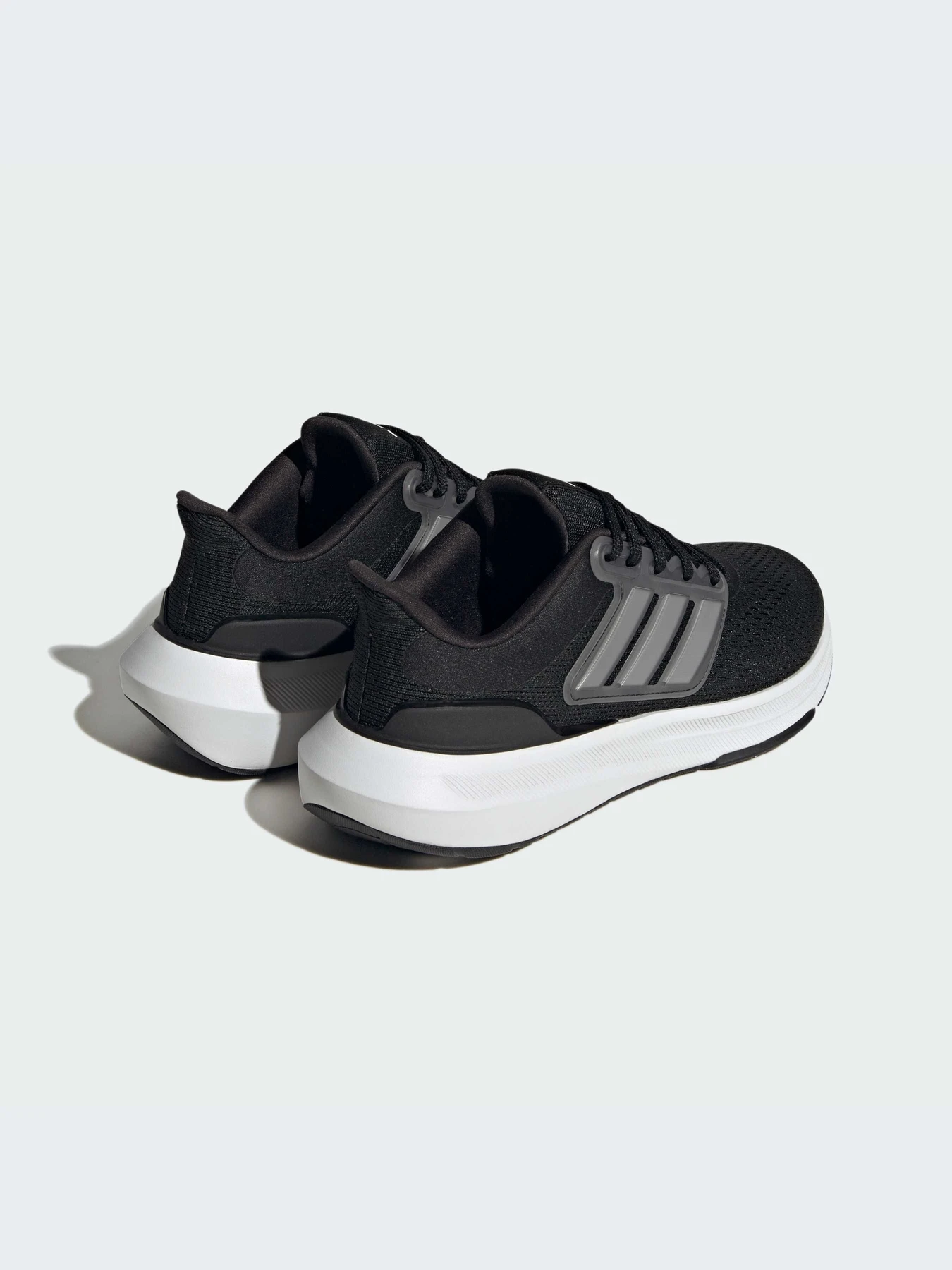 Кроссовки Adidas модель HP5787 Кроссовки Adidas модель HP5787 Фото